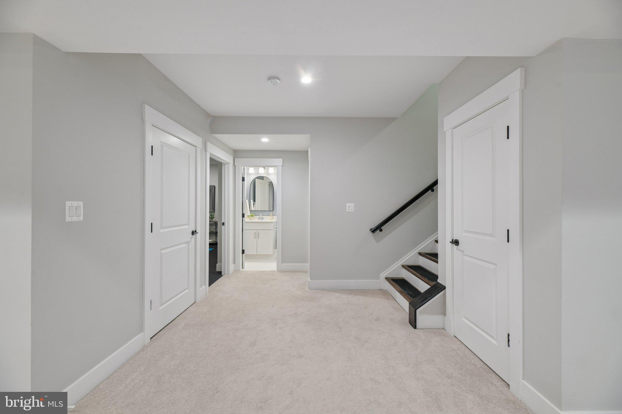 MOUNT DANIEL - Residential