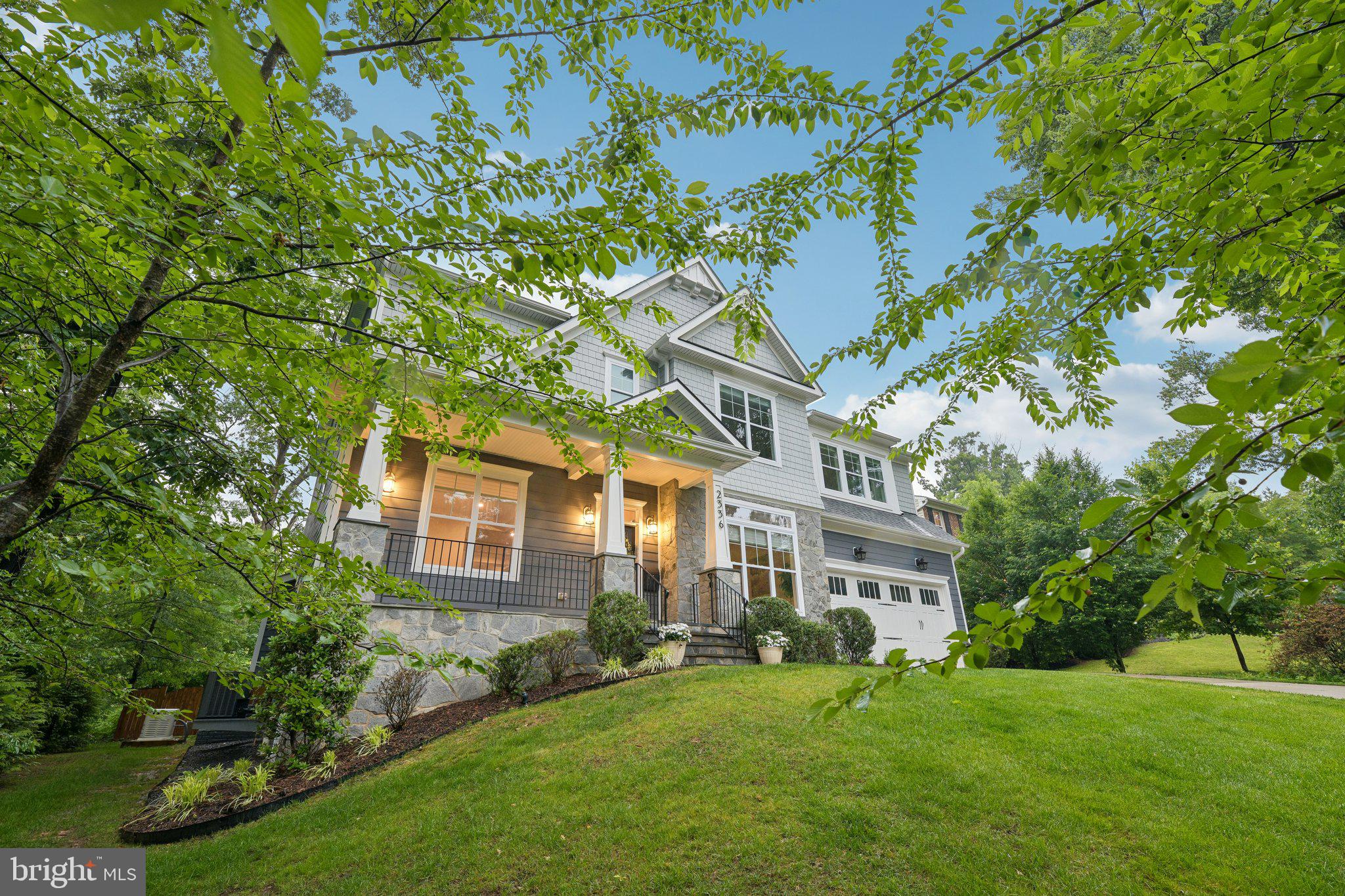 MOUNT DANIEL - Residential