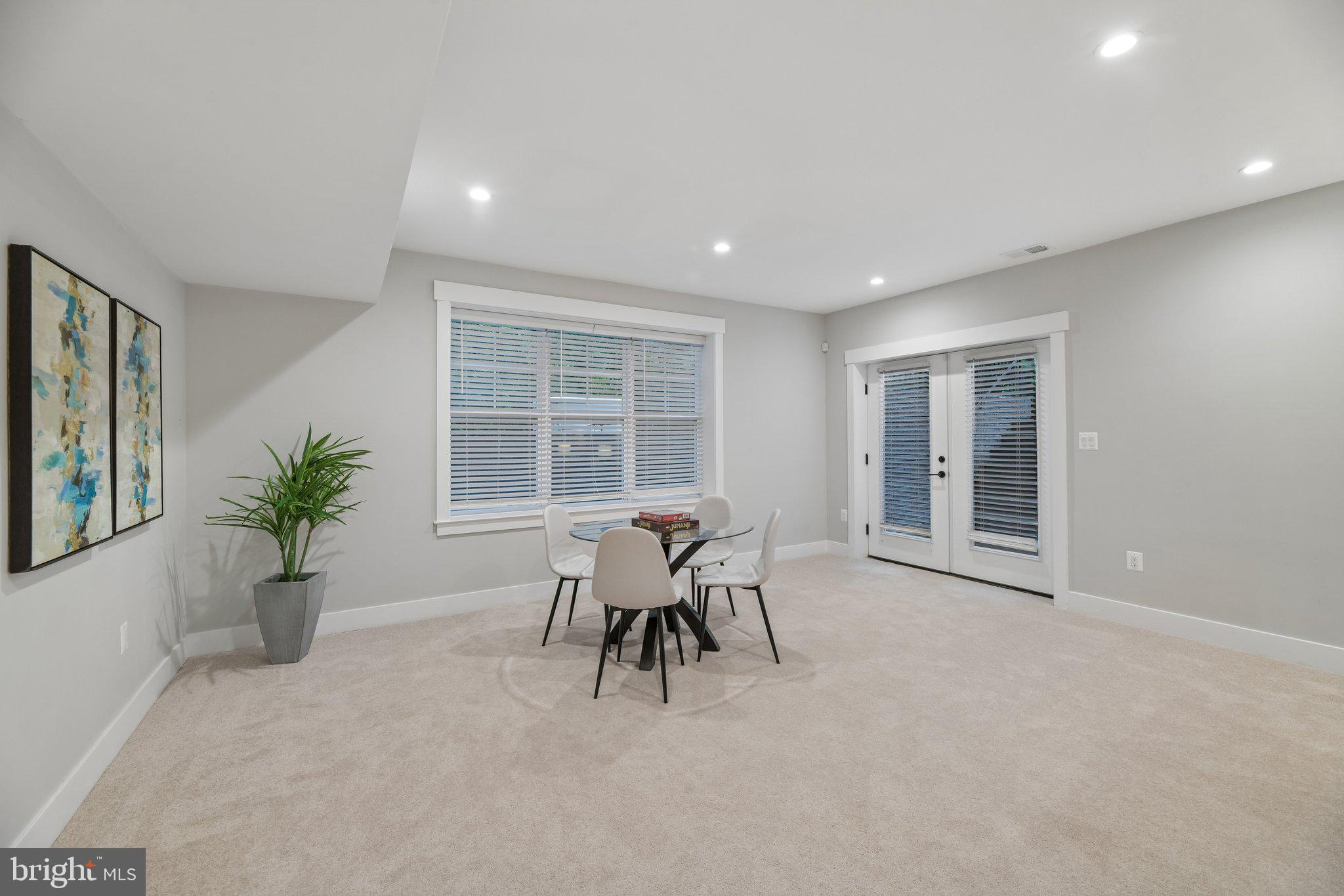 MOUNT DANIEL - Residential