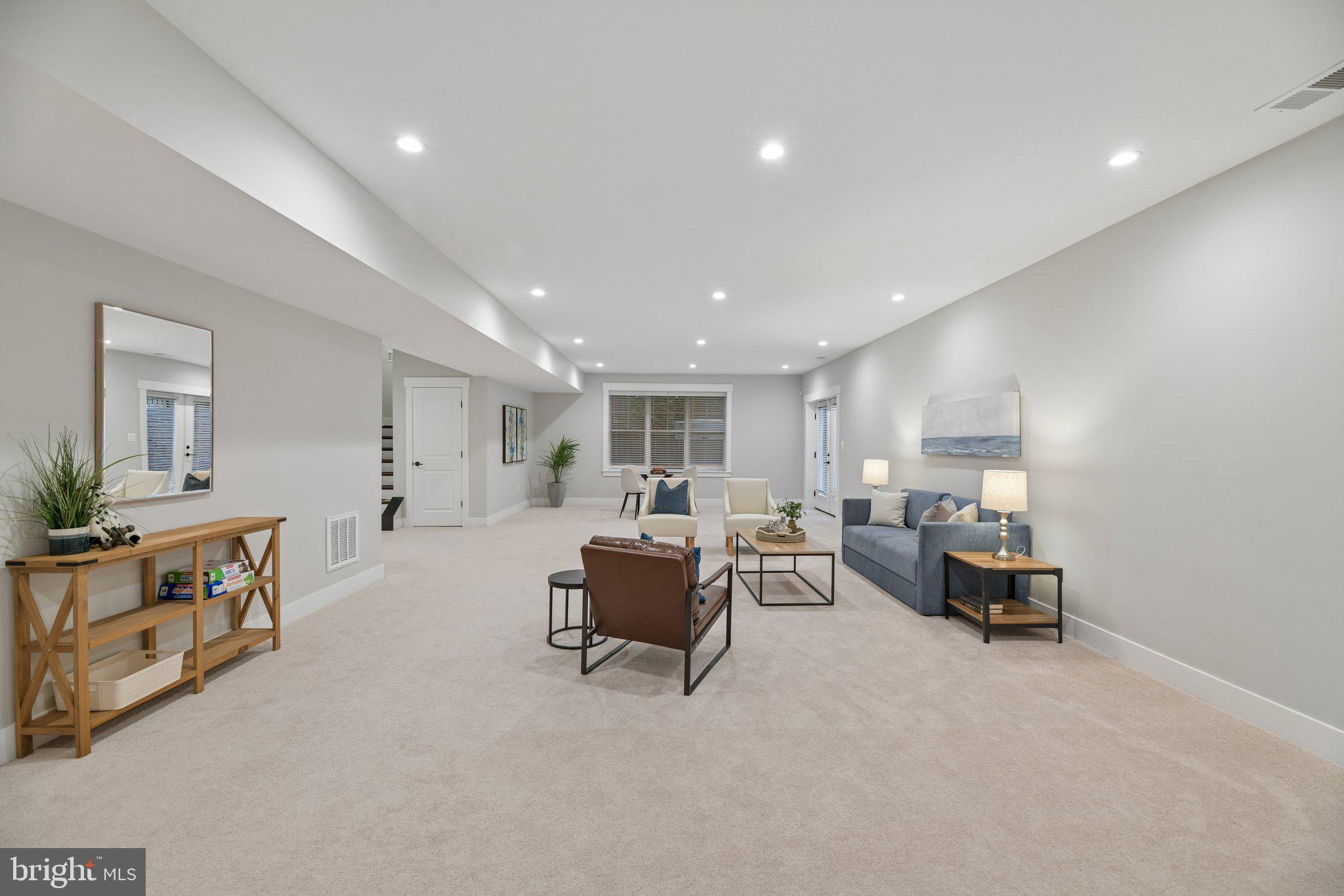 MOUNT DANIEL - Residential