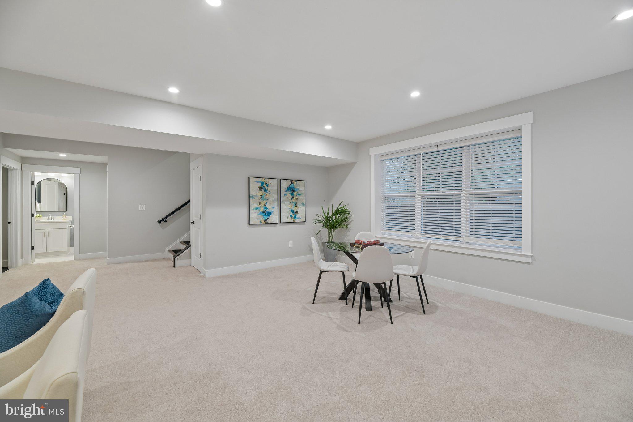 MOUNT DANIEL - Residential