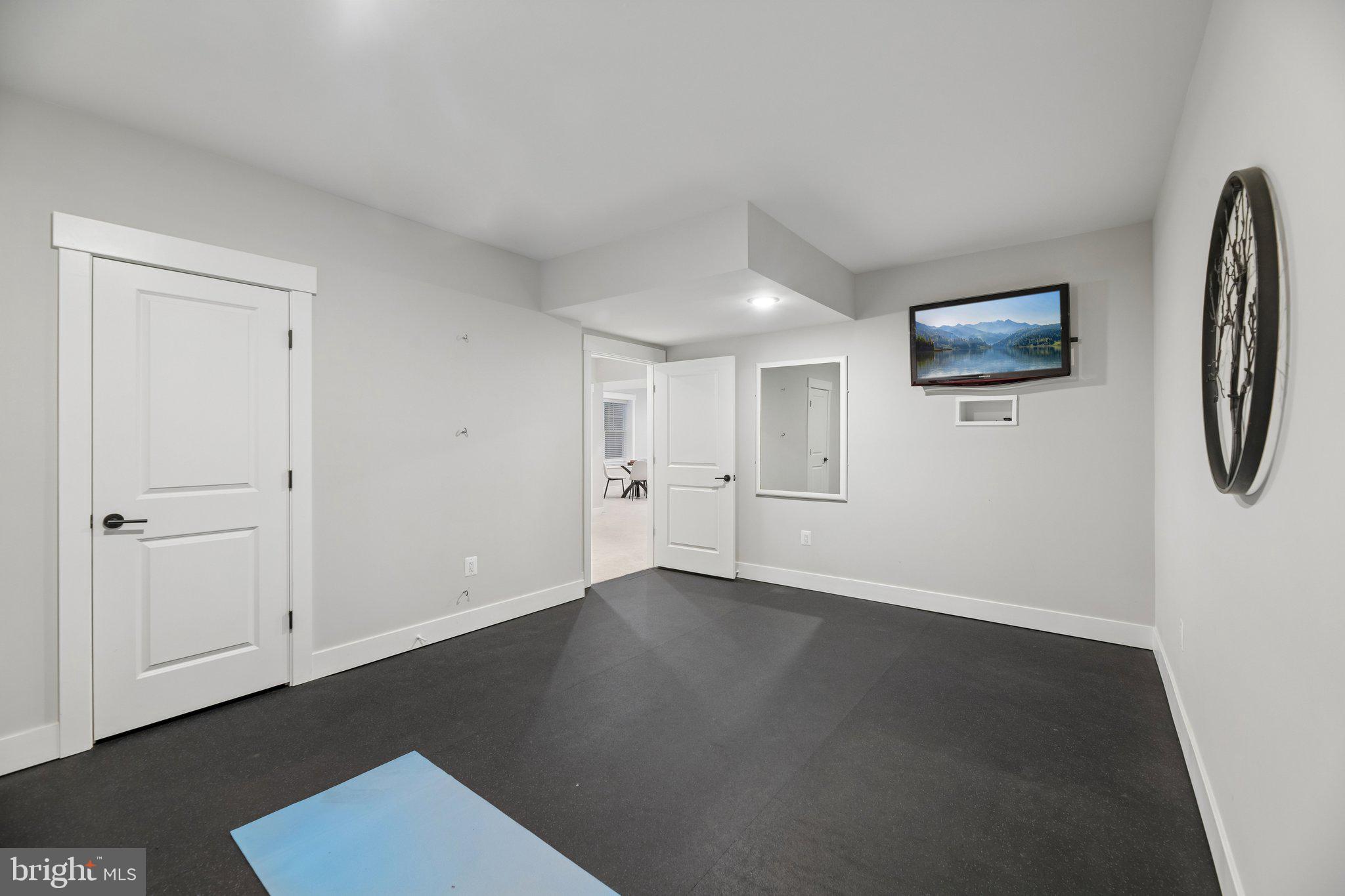 MOUNT DANIEL - Residential