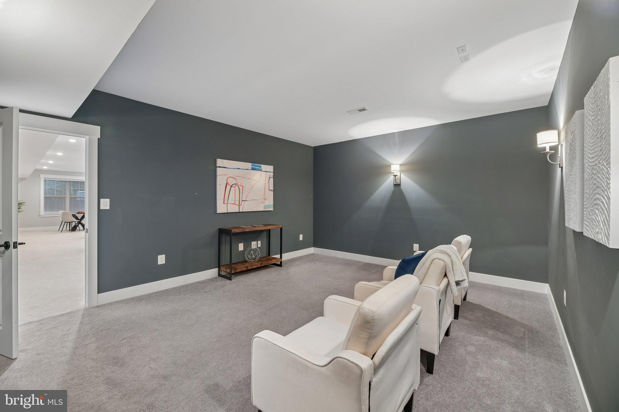 MOUNT DANIEL - Residential