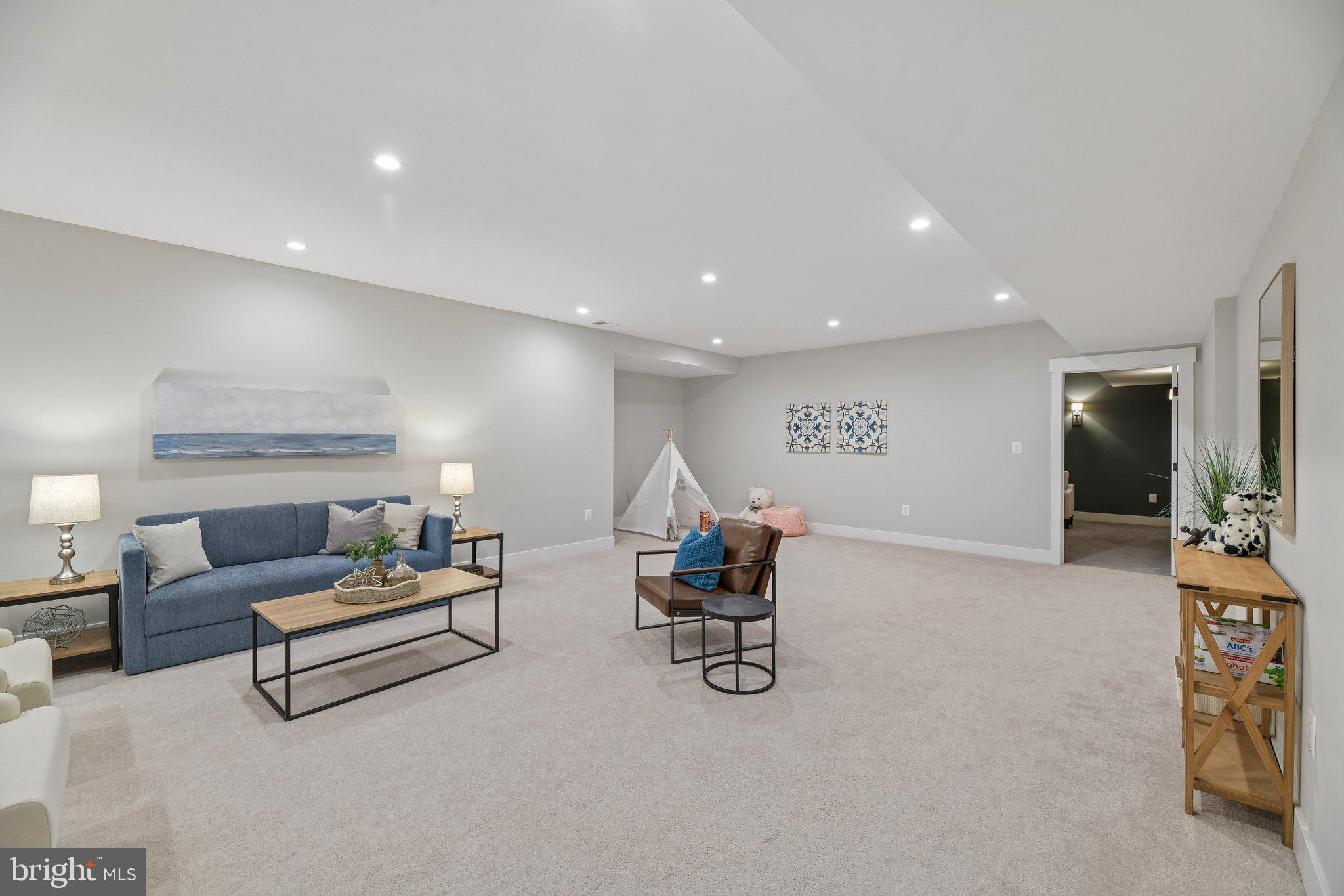 MOUNT DANIEL - Residential