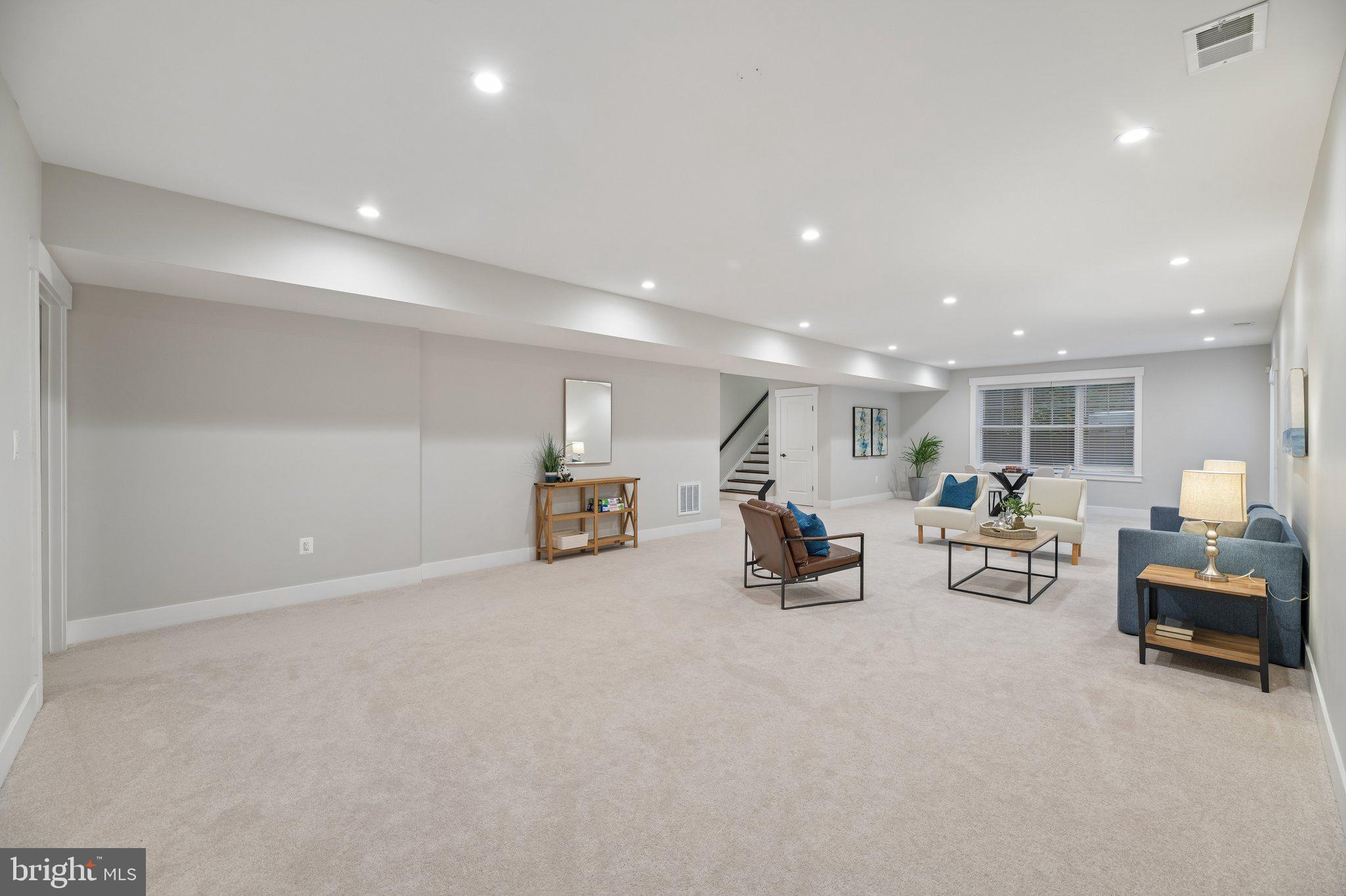 MOUNT DANIEL - Residential
