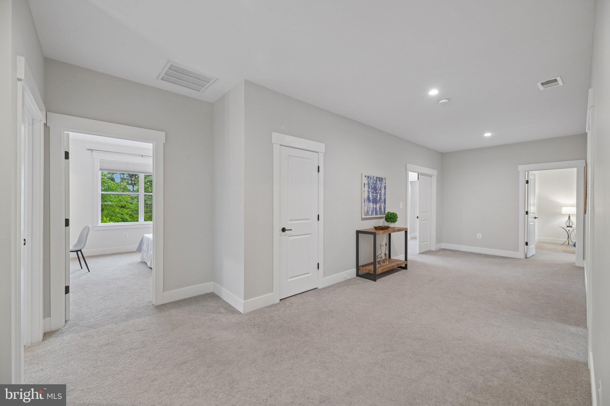 MOUNT DANIEL - Residential