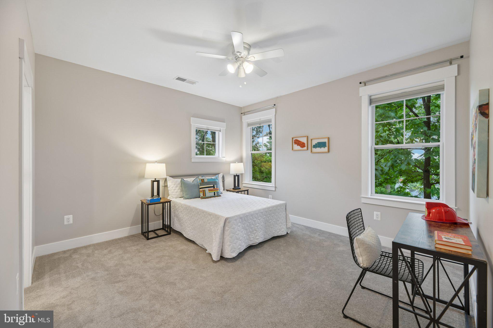 MOUNT DANIEL - Residential