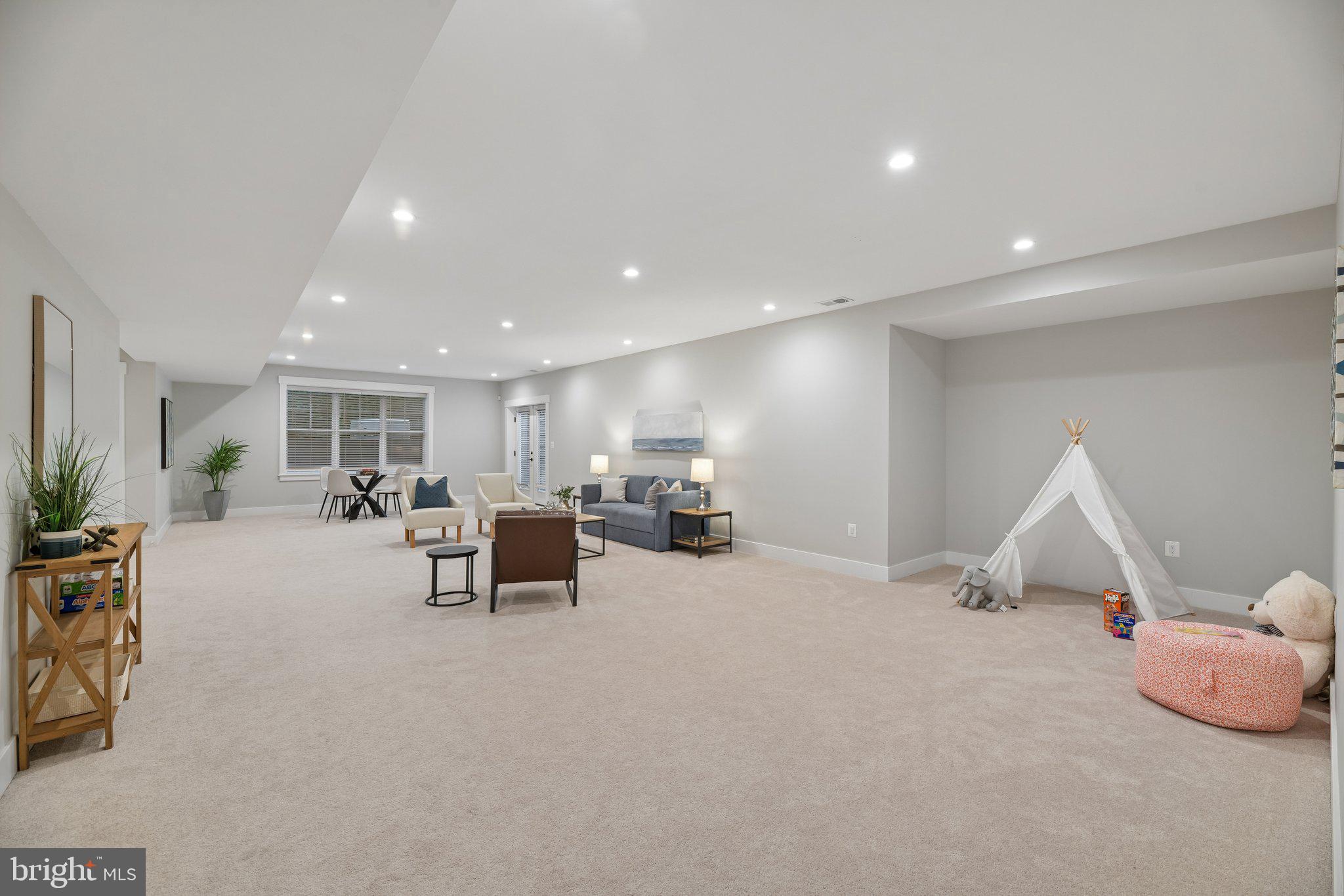 MOUNT DANIEL - Residential