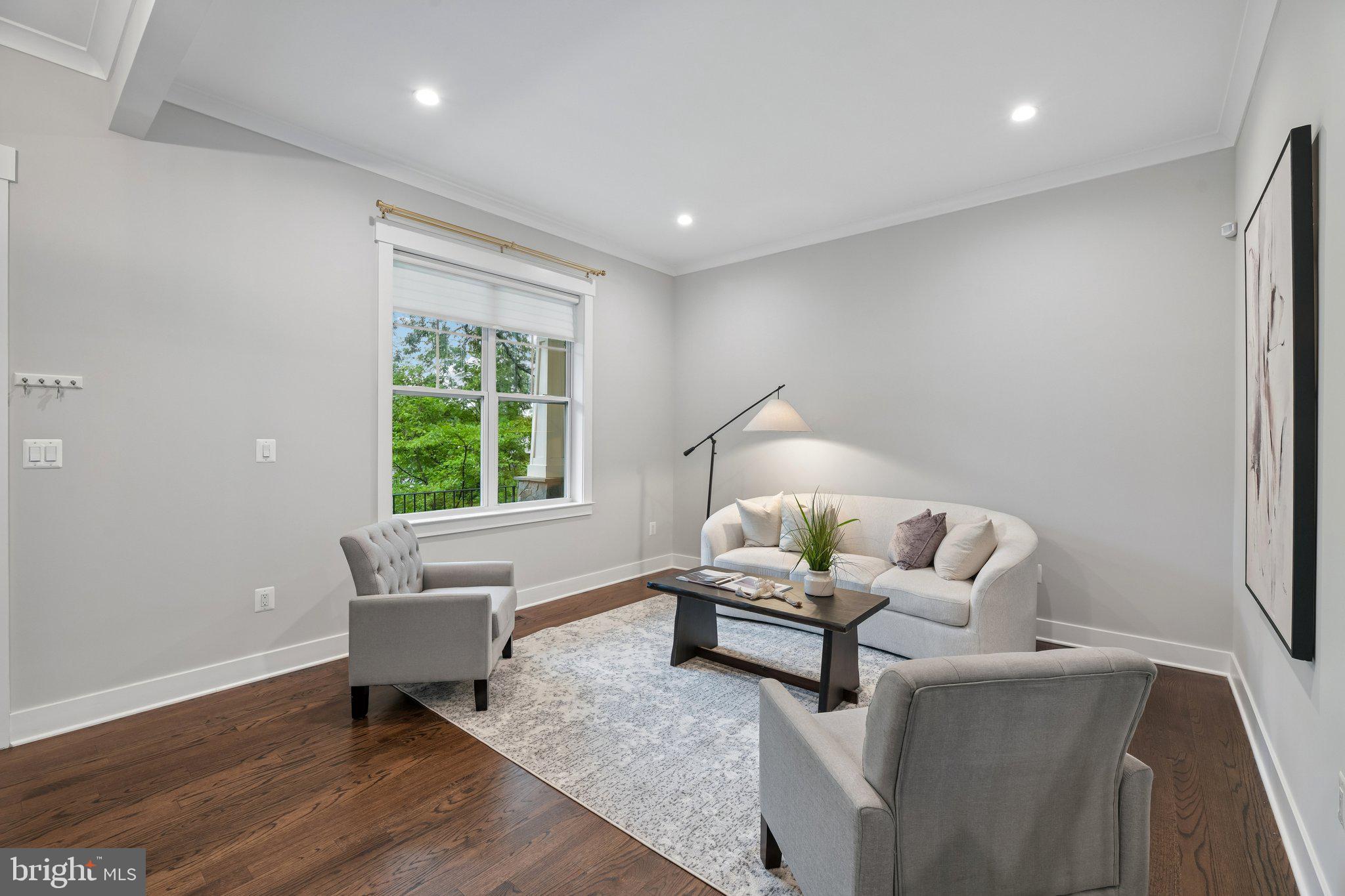 MOUNT DANIEL - Residential