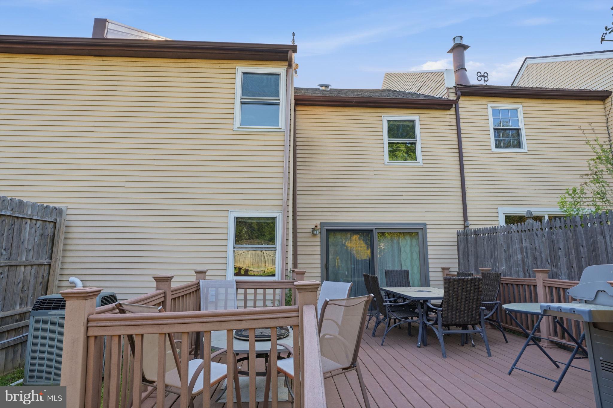 TAREYTON ESTATES - Residential