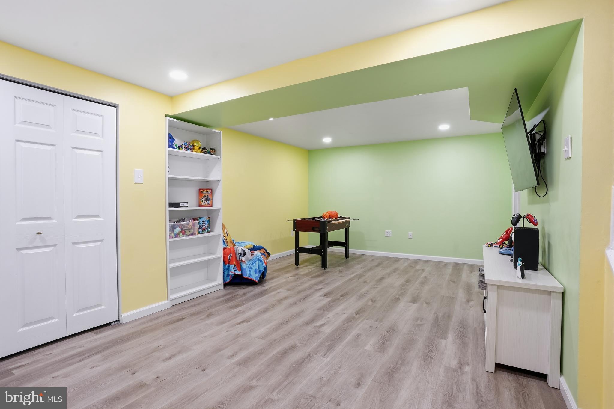 TAREYTON ESTATES - Residential