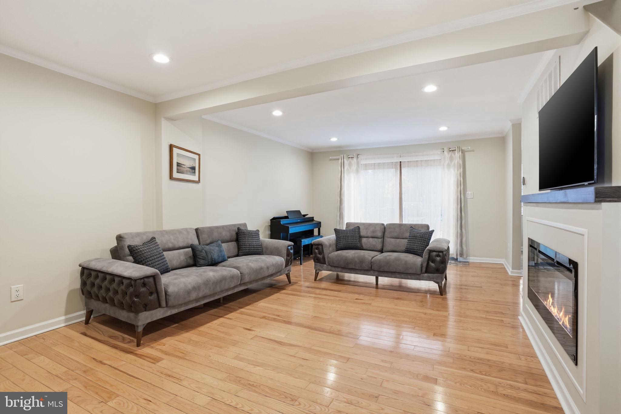TAREYTON ESTATES - Residential