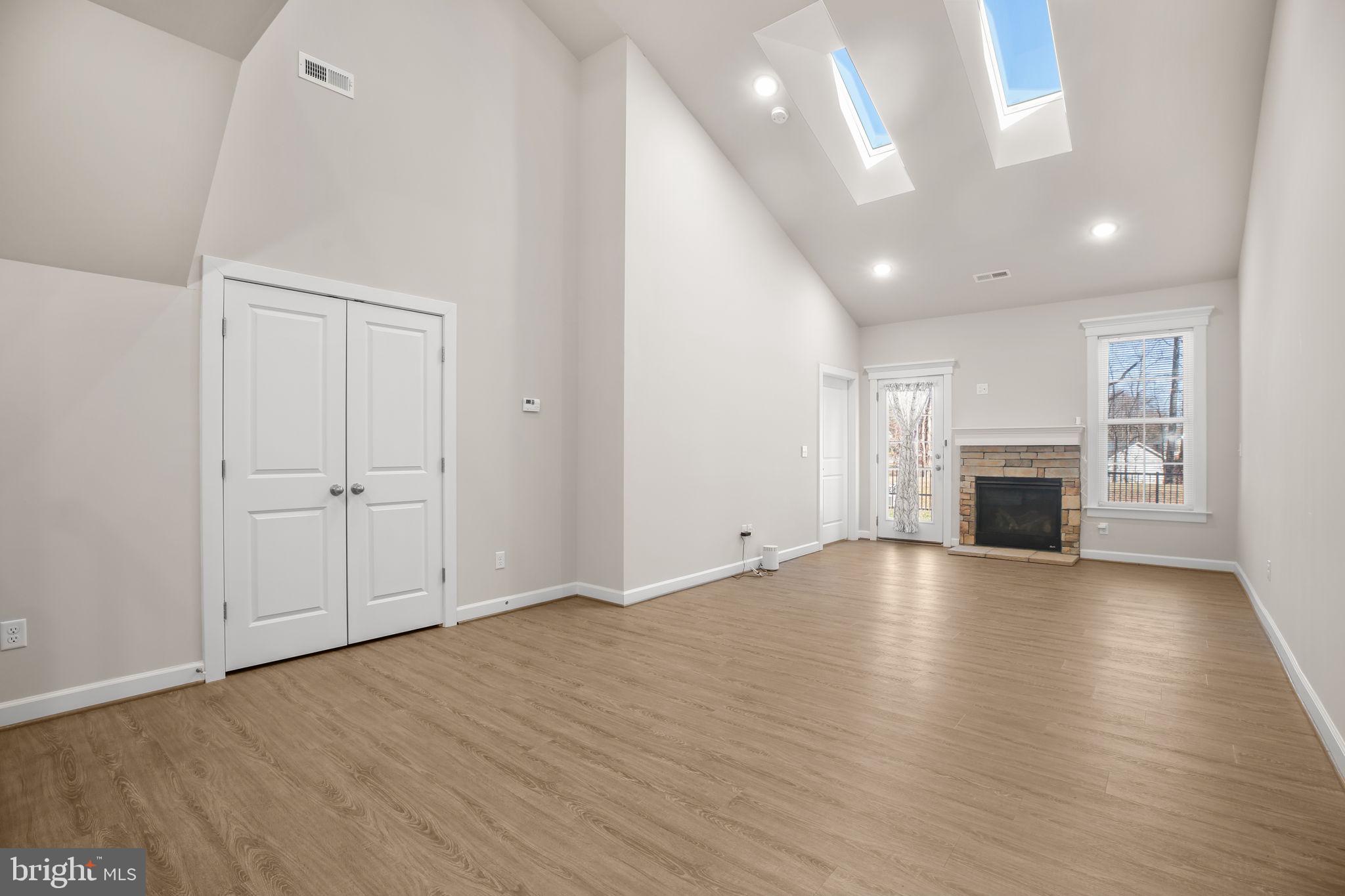 VILLAS AT SALEM CHURCH - Residential