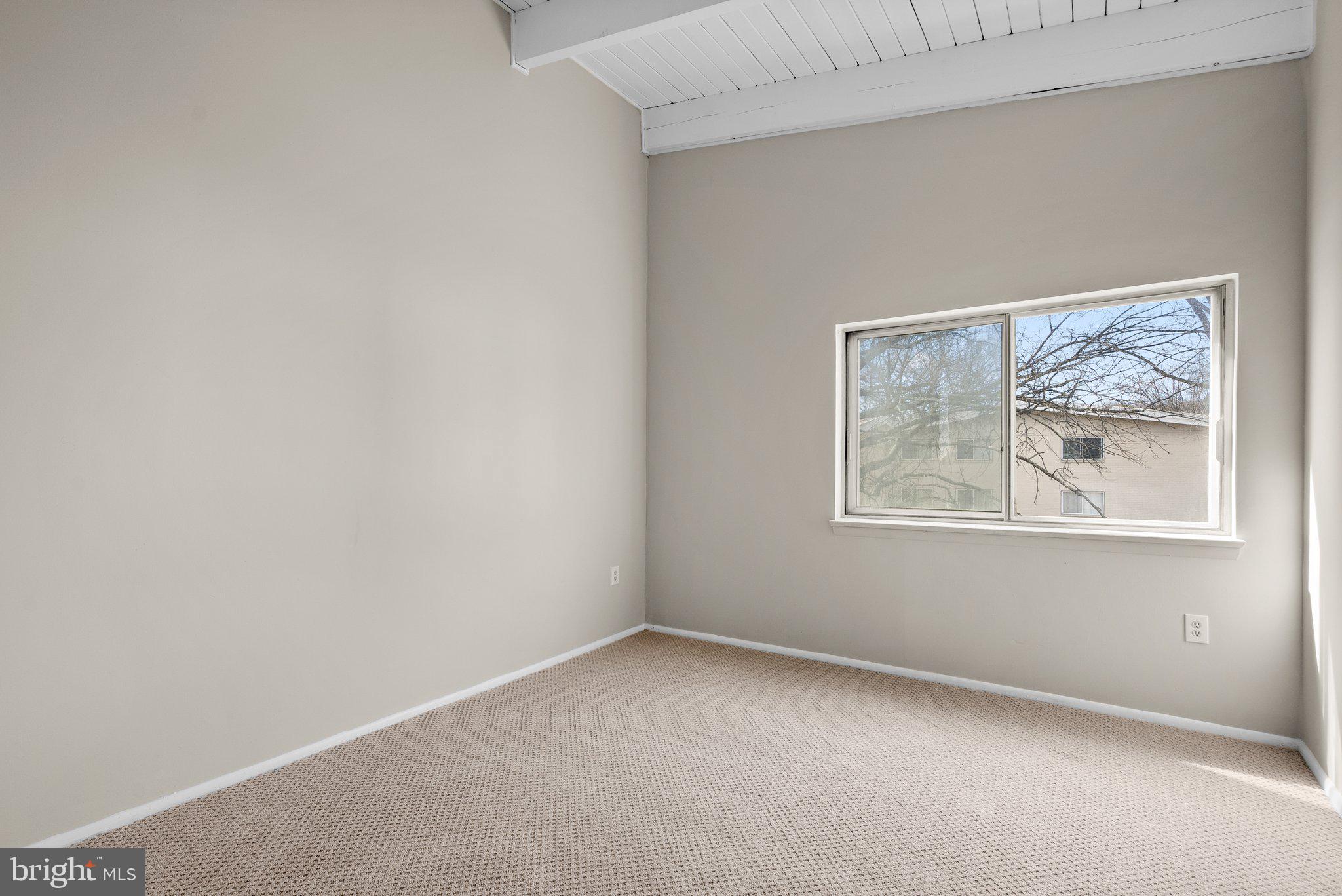 MARYLAND FARMS CONDO - Residential