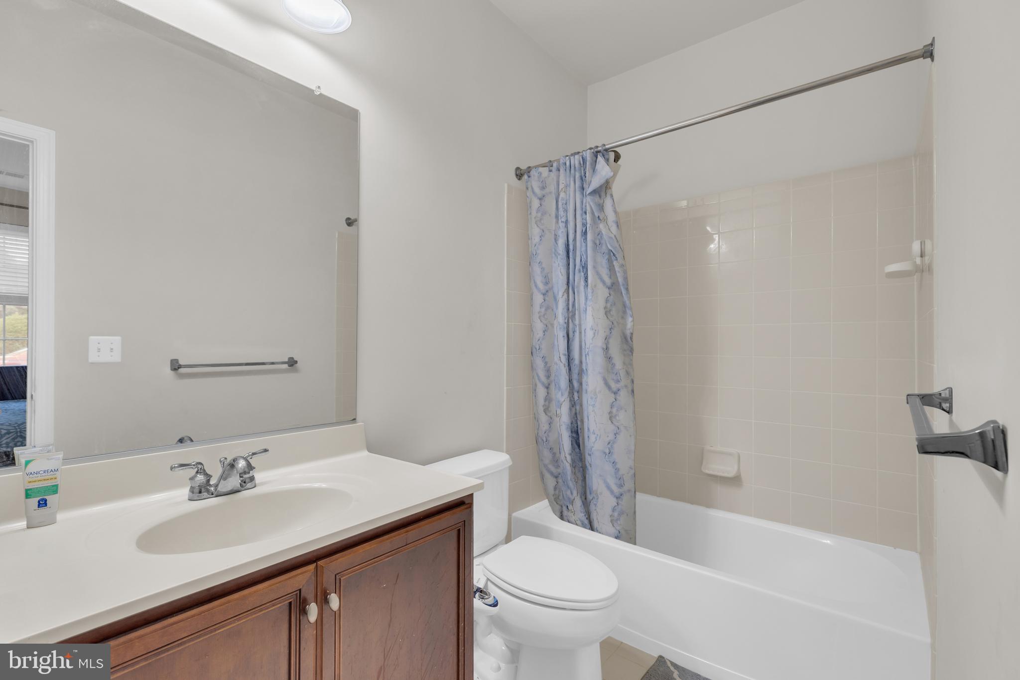 AMBERLEA AT SOUTH RIDING - Residential