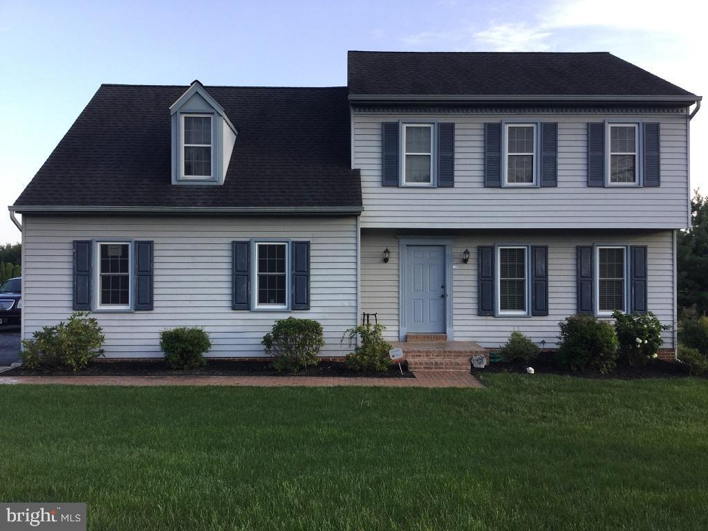 Cute colonial near amenities in a prime area of Manheim Township.  New updates.  No longer tenant occupied.