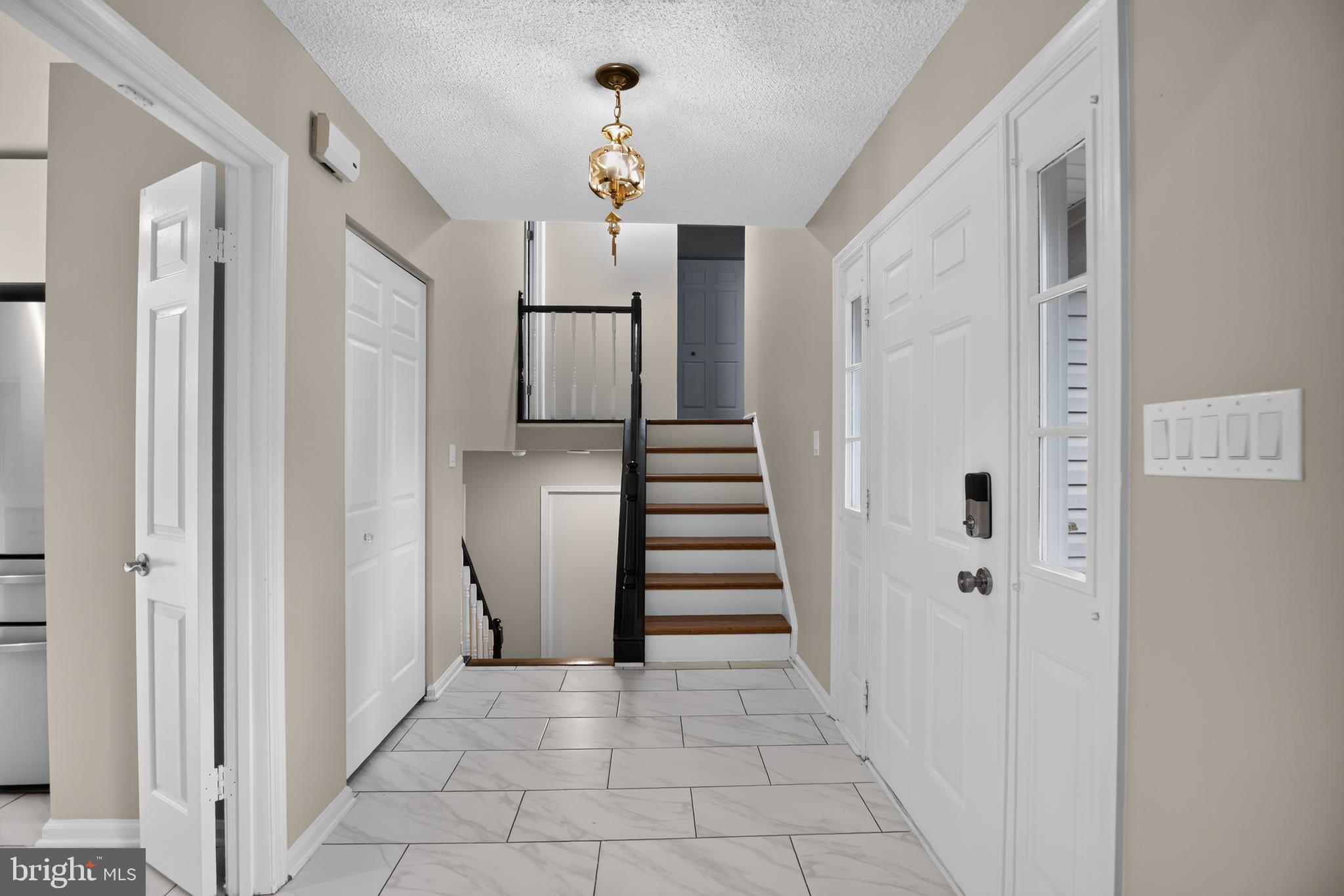 HUNT RIDGE - Residential