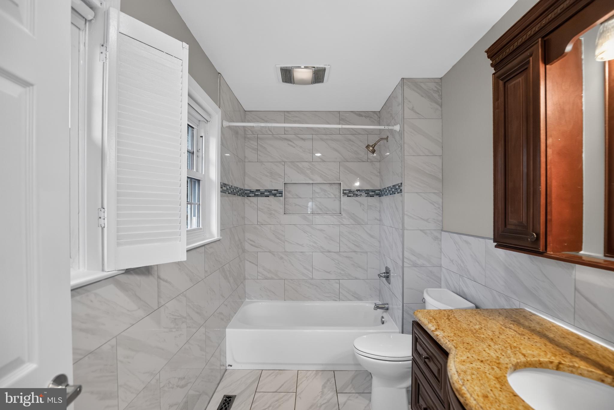 HUNT RIDGE - Residential
