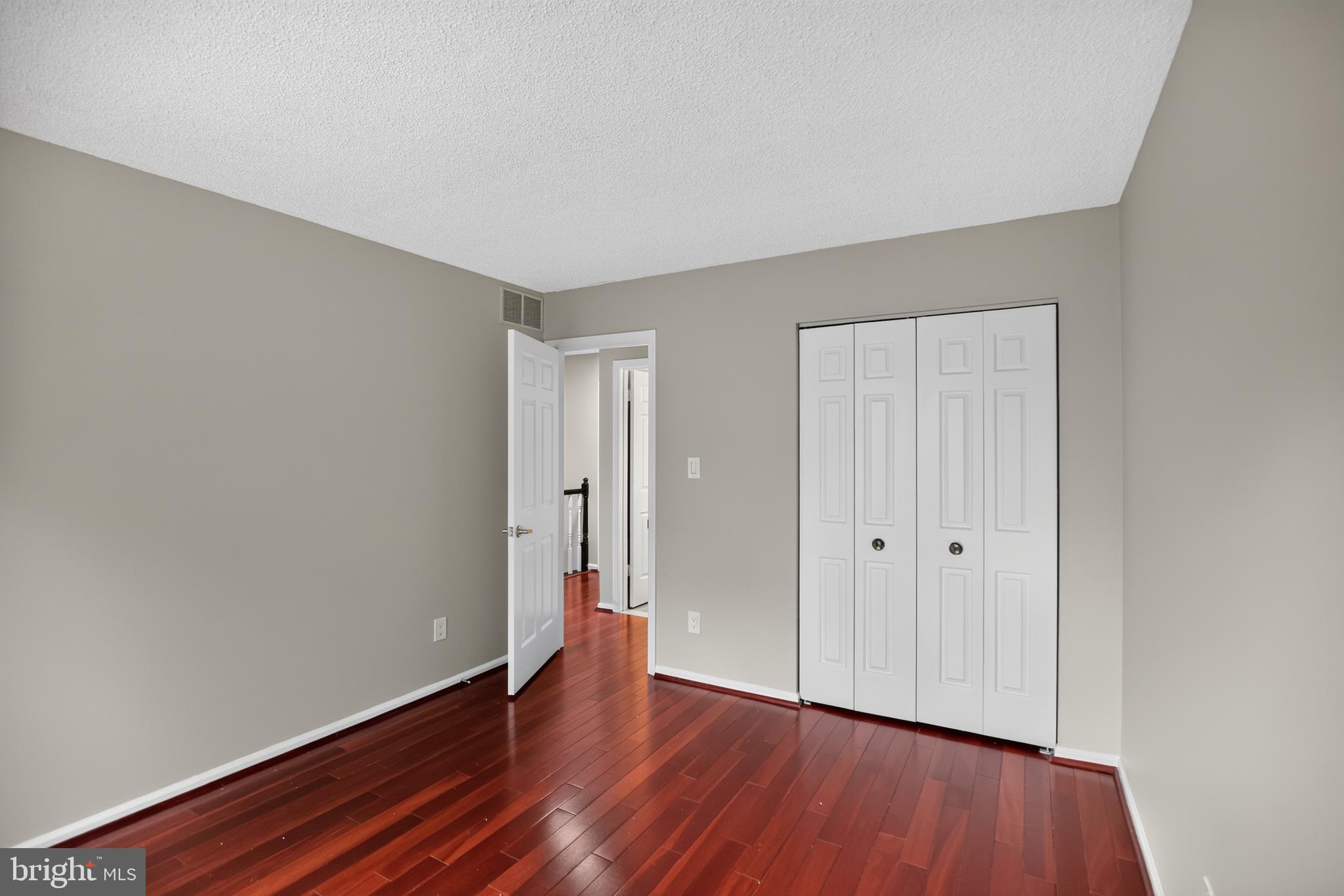 HUNT RIDGE - Residential