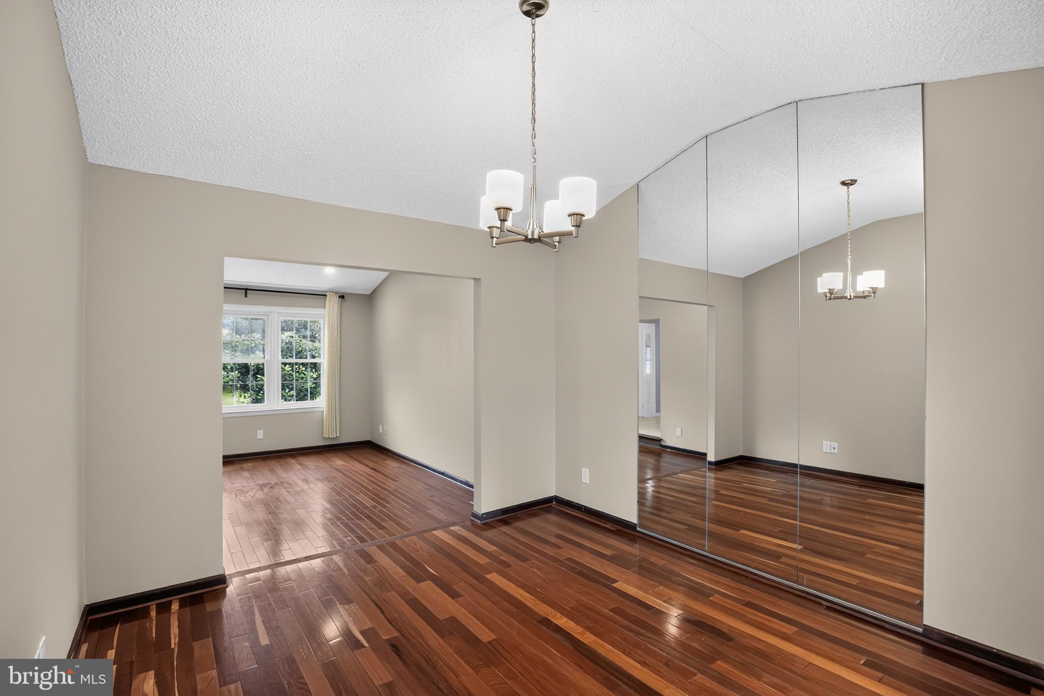 HUNT RIDGE - Residential