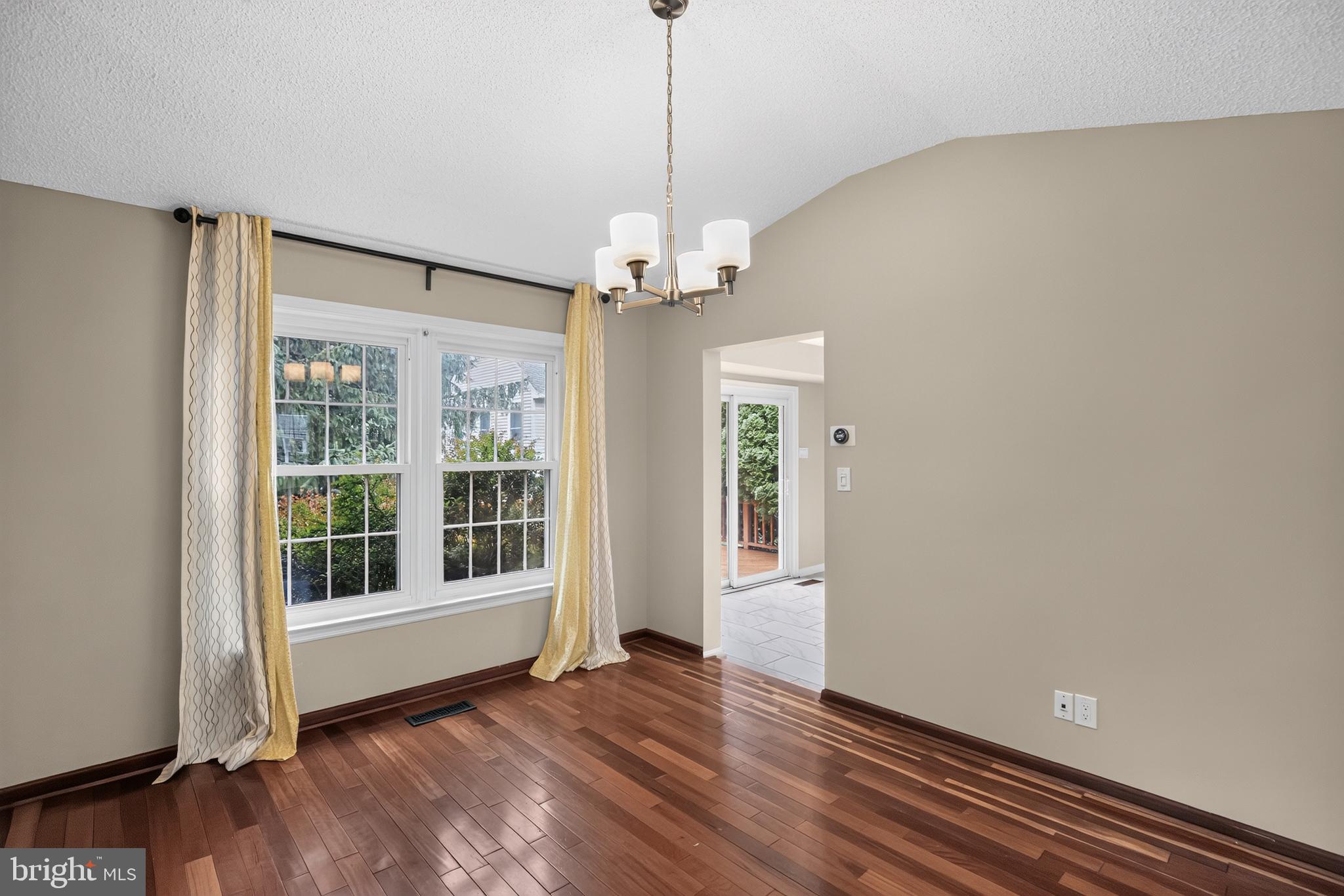 HUNT RIDGE - Residential