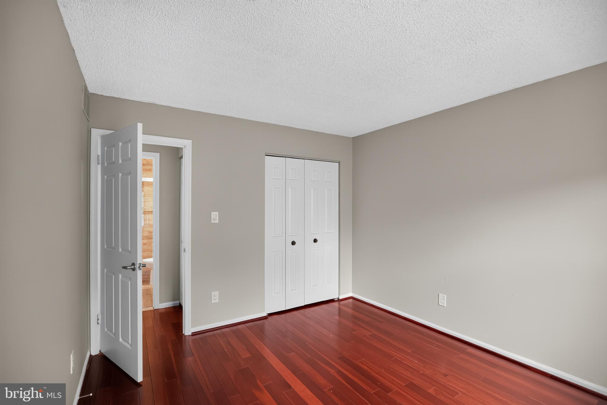HUNT RIDGE - Residential