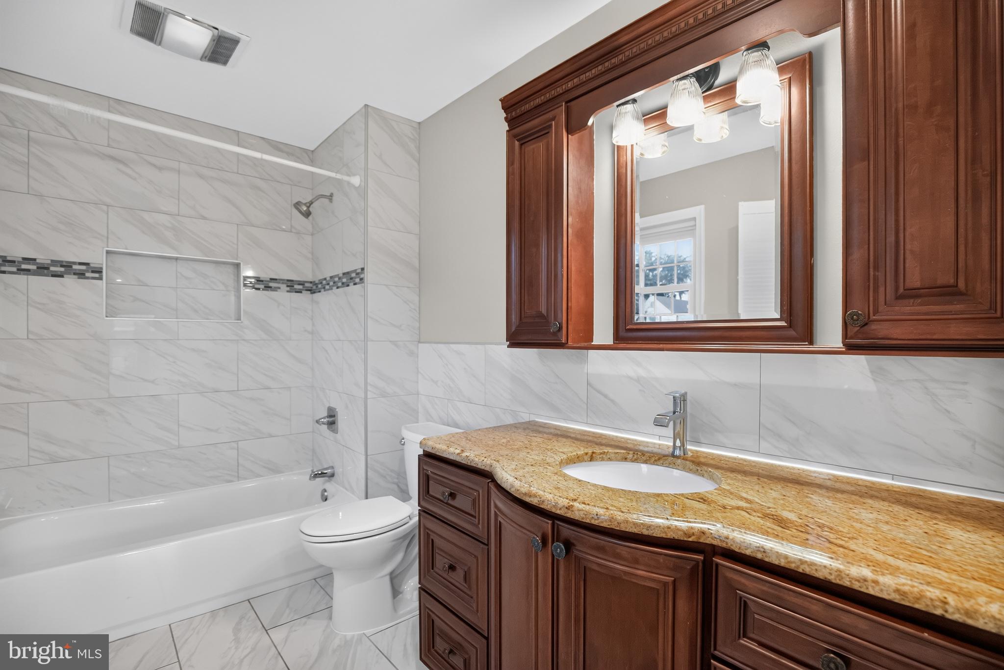 HUNT RIDGE - Residential