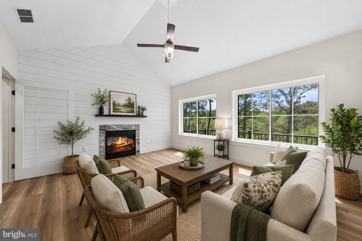 INGRAMS POINT - Residential