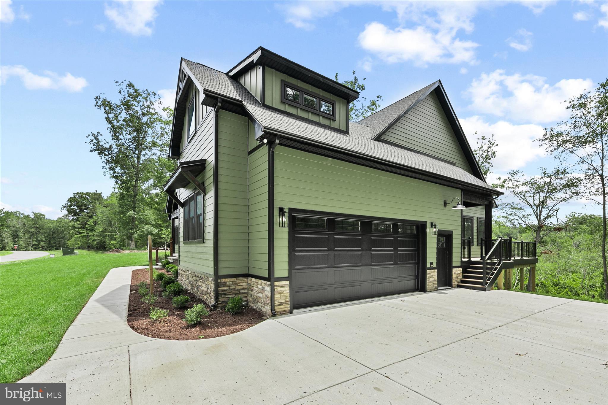INGRAMS POINT - Residential
