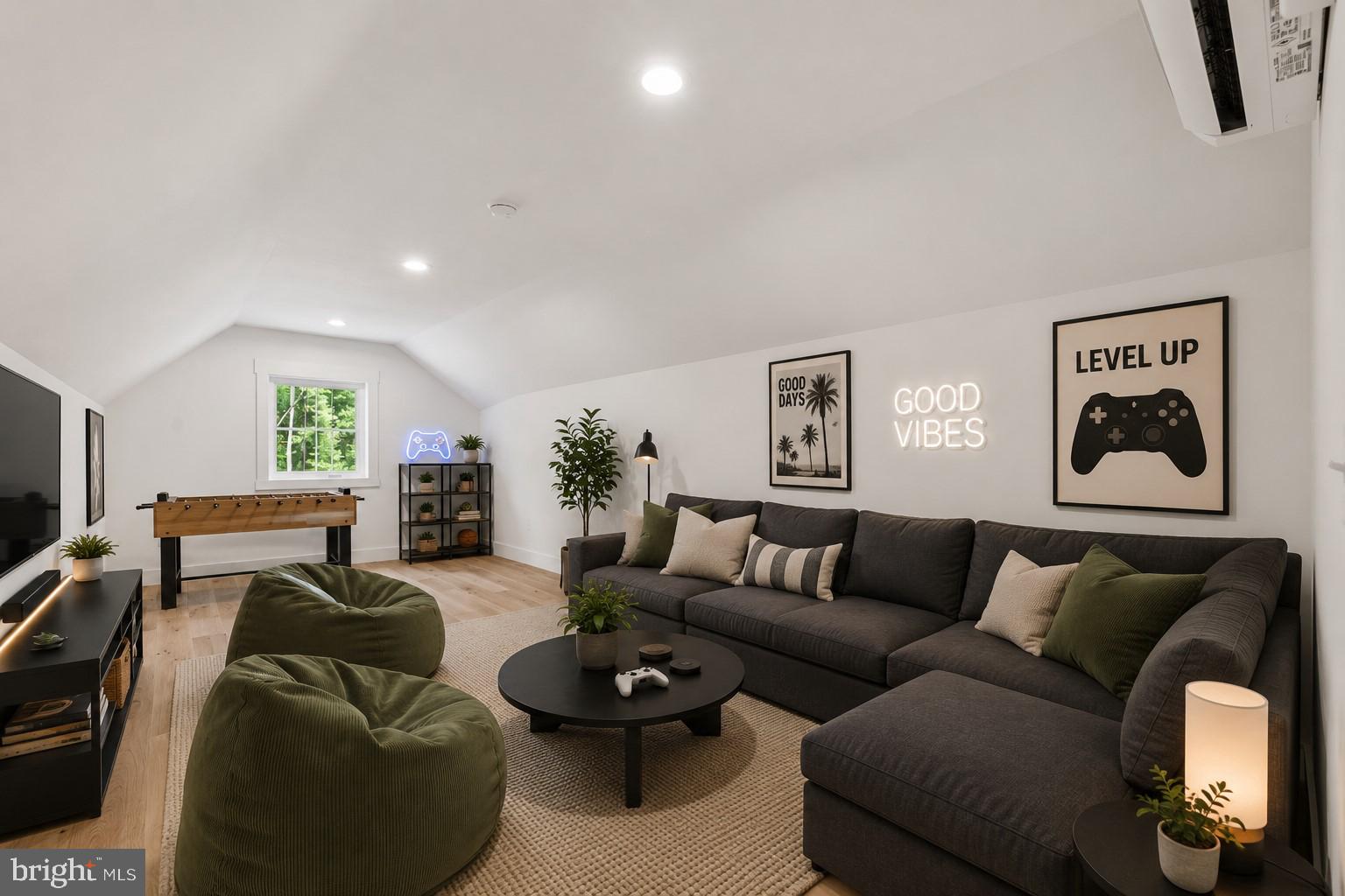 INGRAMS POINT - Residential