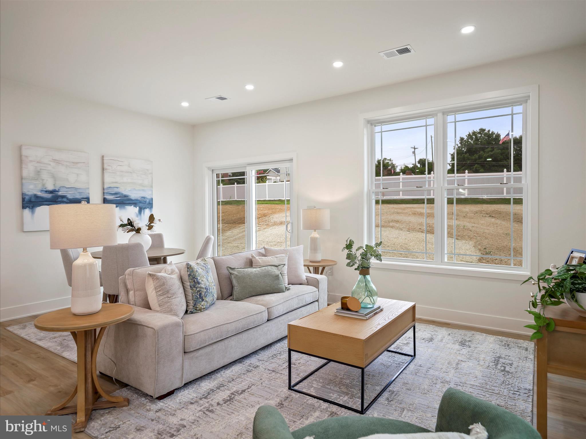 SPRING VALLEY - Residential