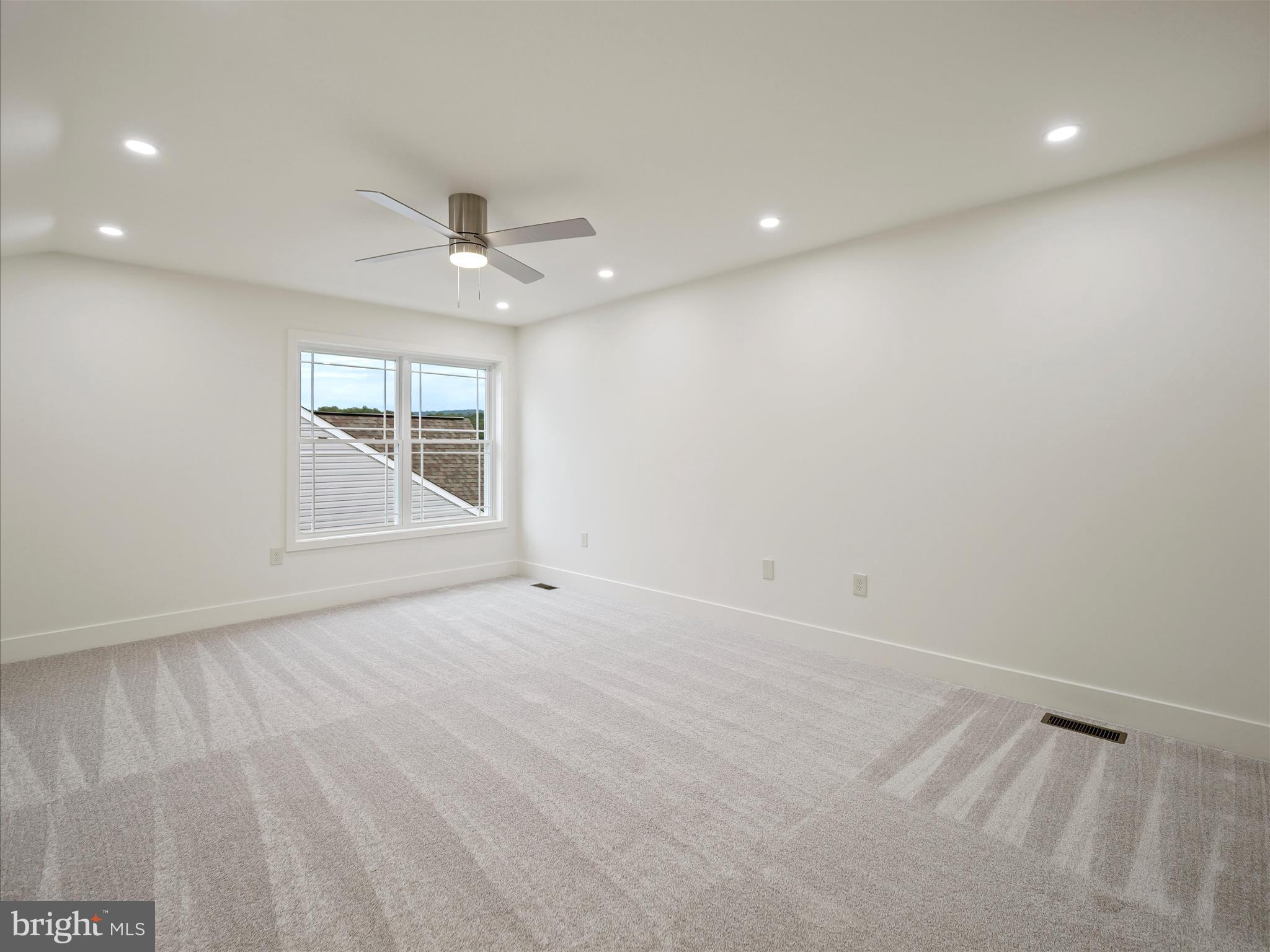 SPRING VALLEY - Residential