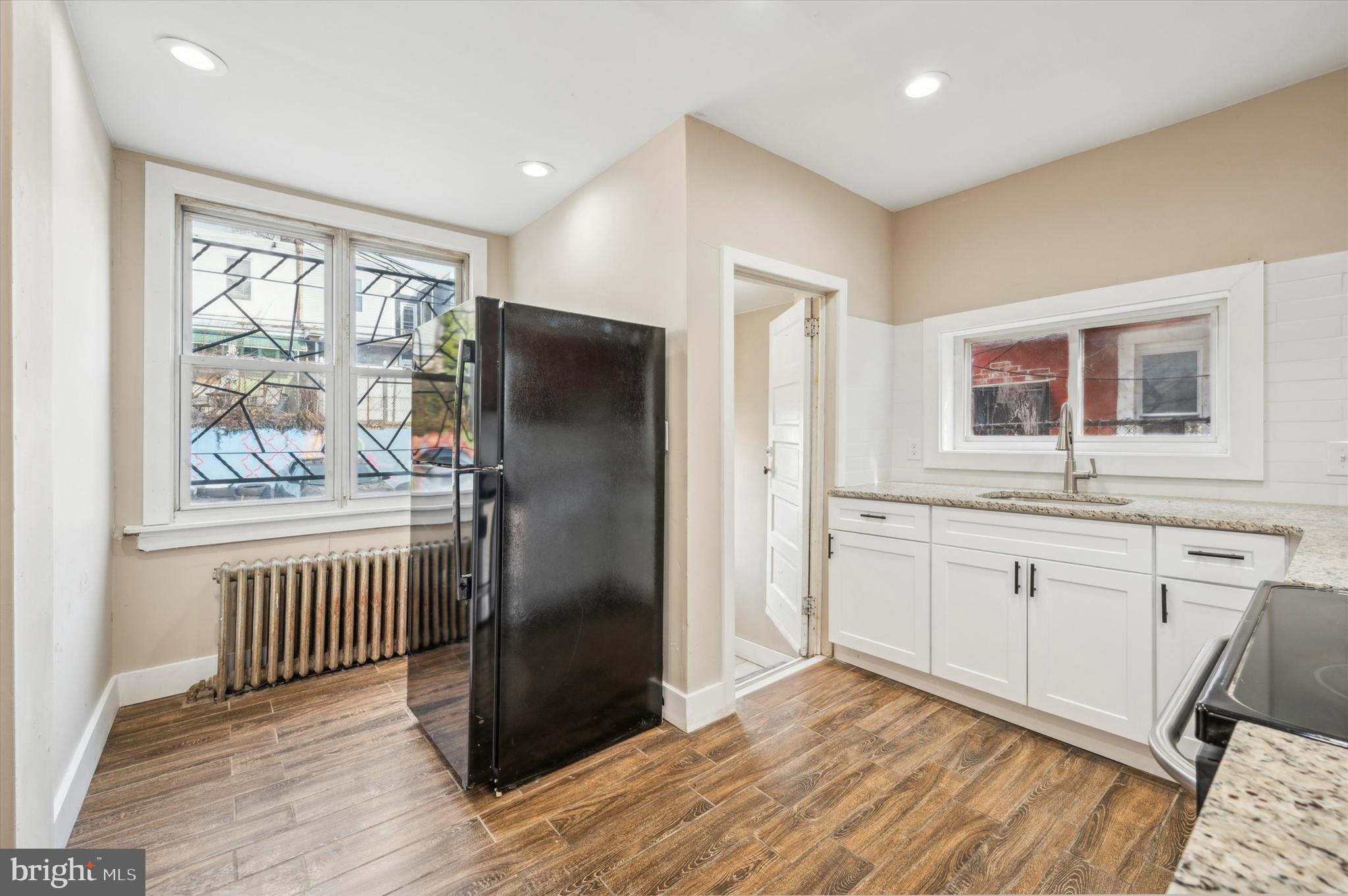 STRAWBERRY MANSION - Residential Lease