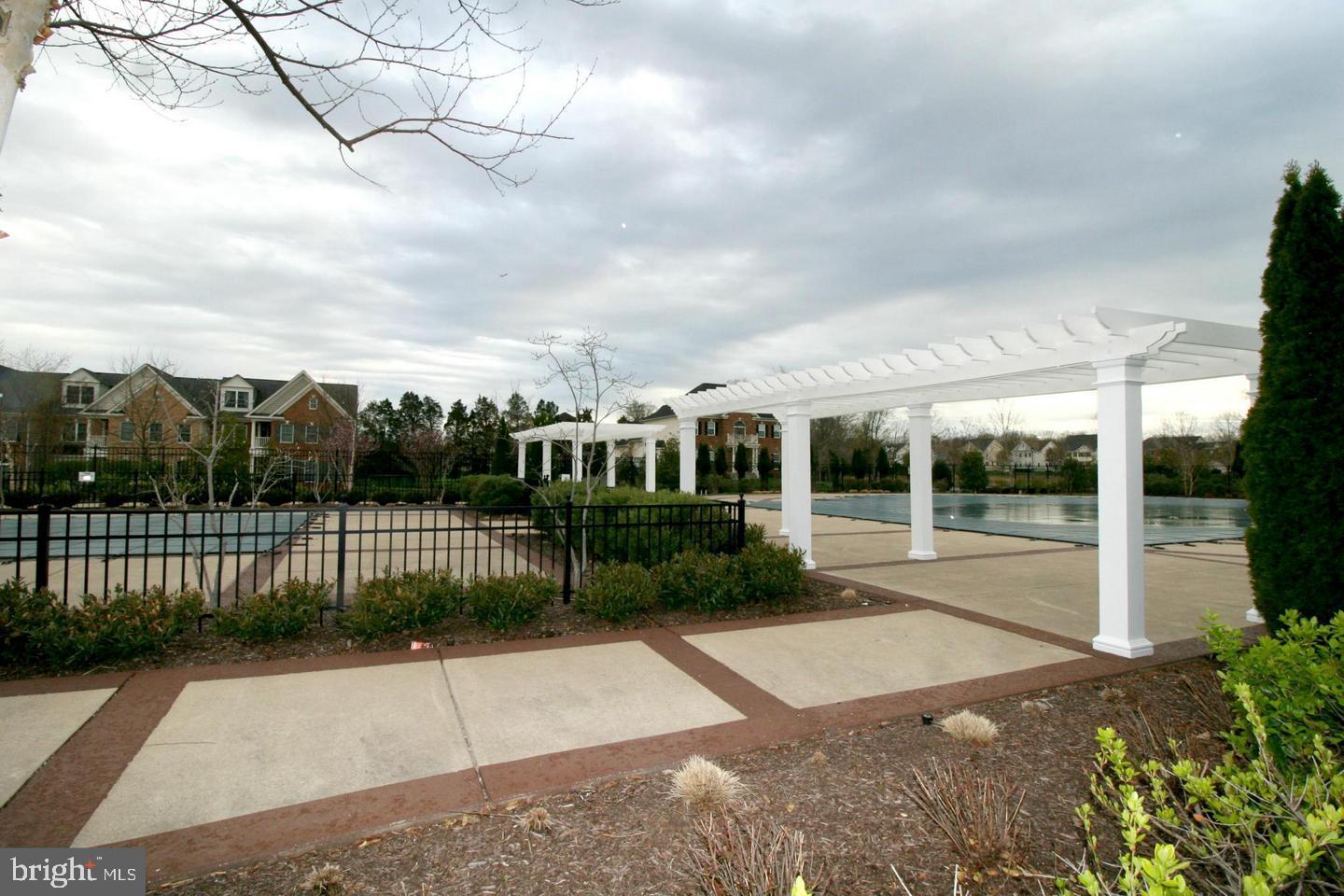EVERGREEN VILLAGE - Residential Lease