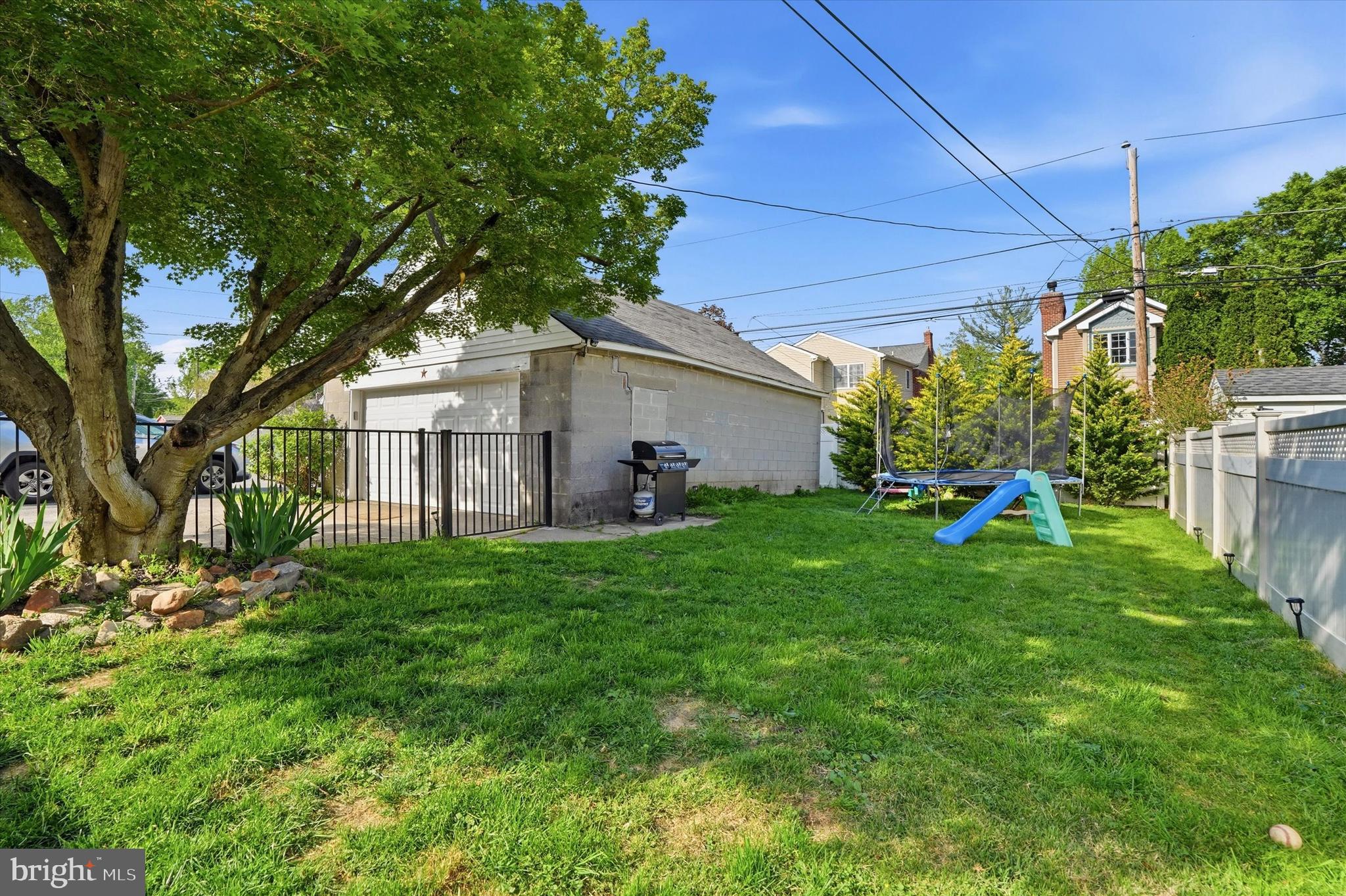 PADDOCK FARMS - Residential