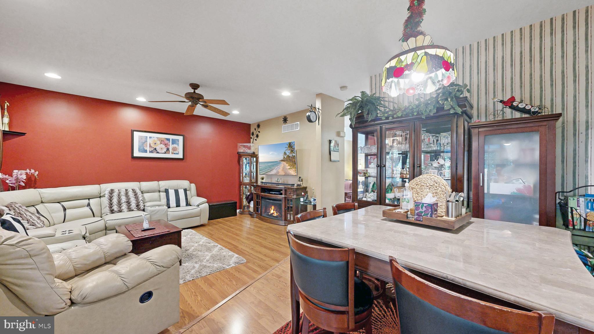 BRENNAN ESTATES - Residential