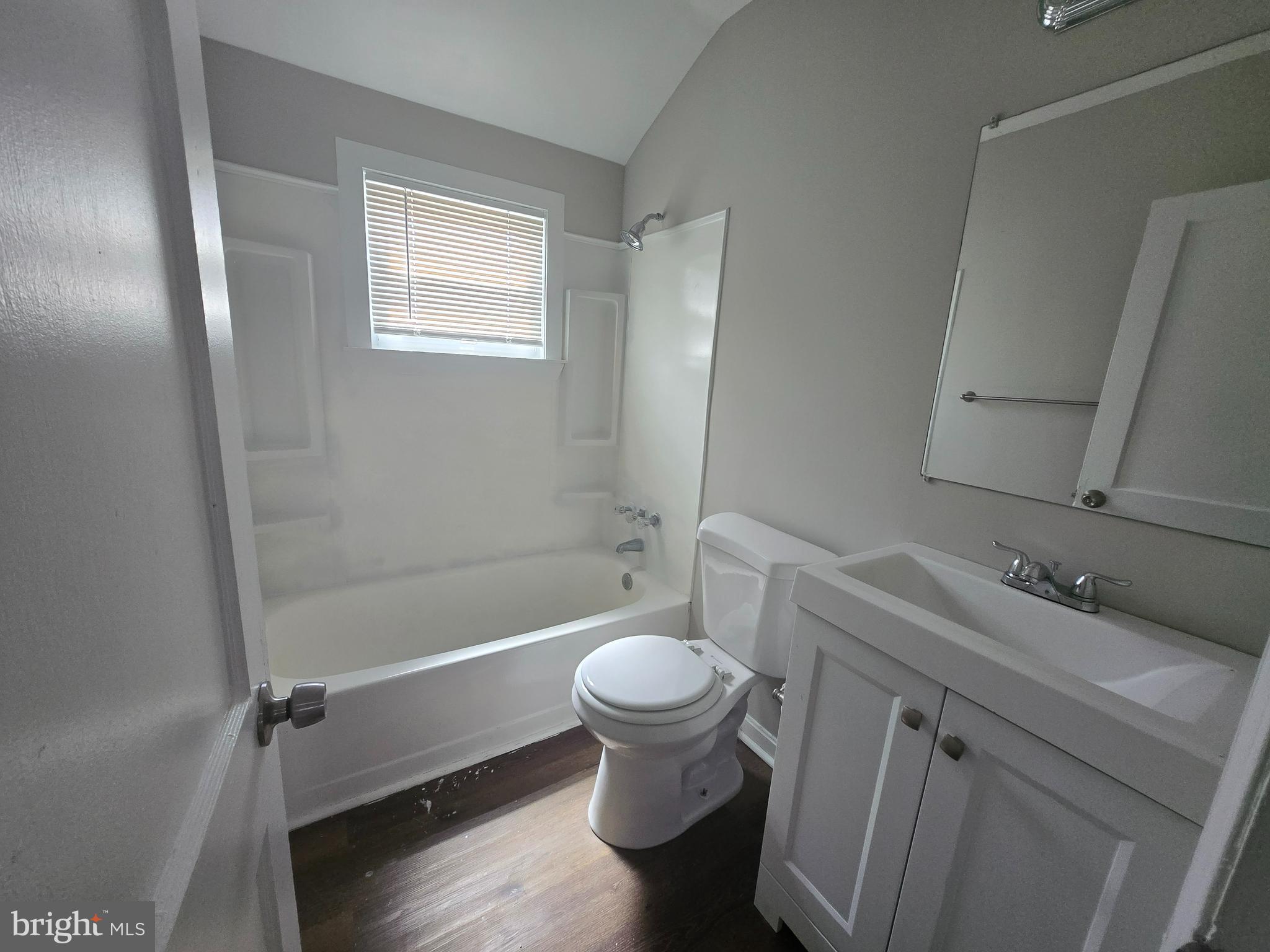 MIDDLESEX - Residential