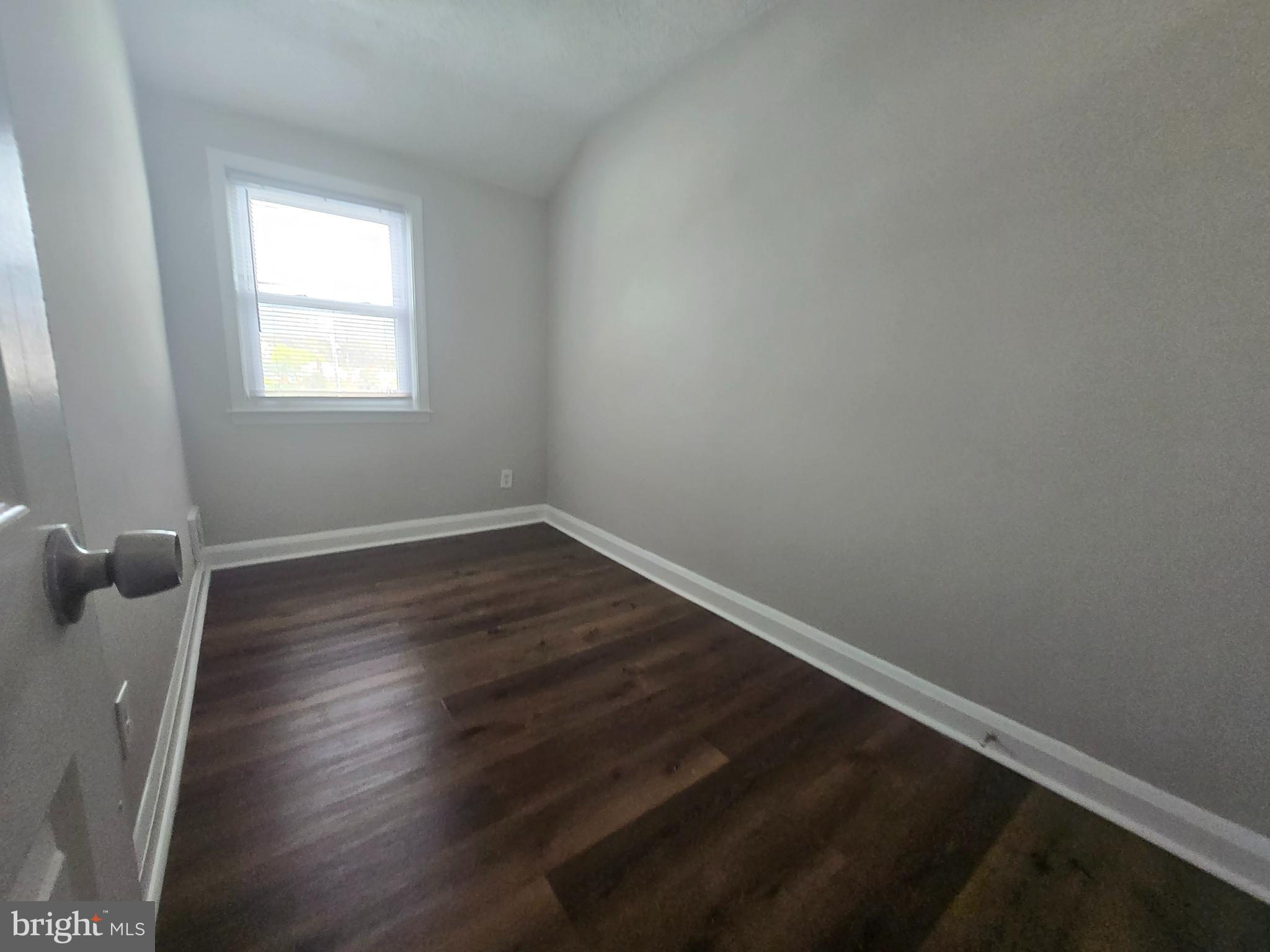 MIDDLESEX - Residential