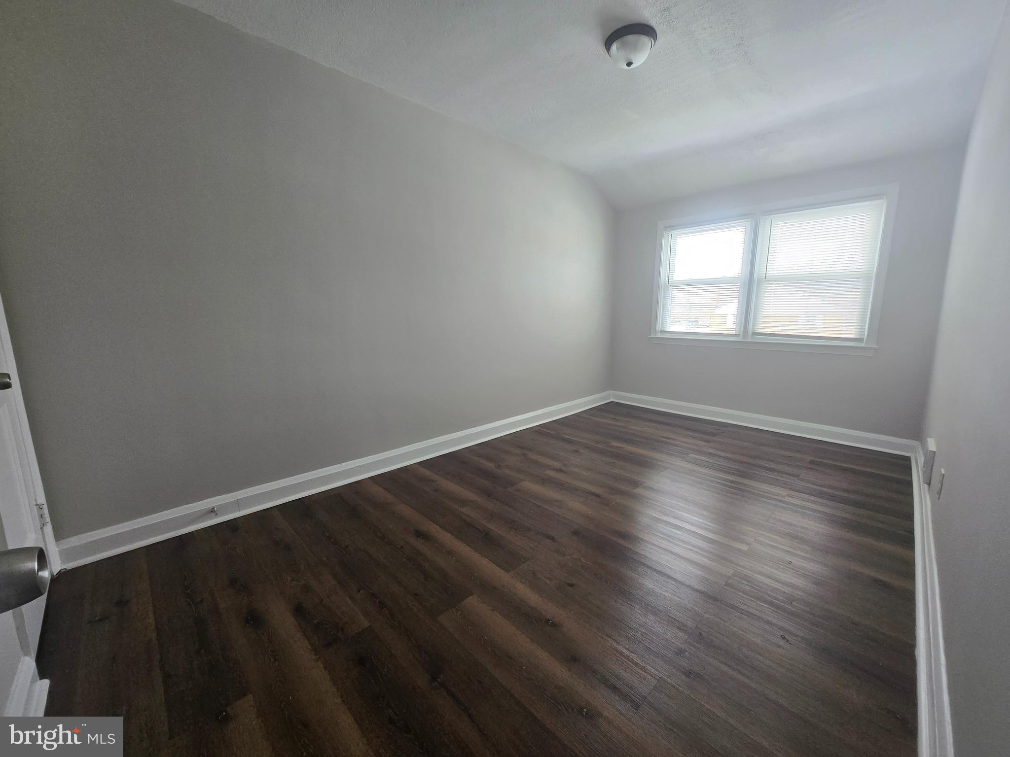 MIDDLESEX - Residential