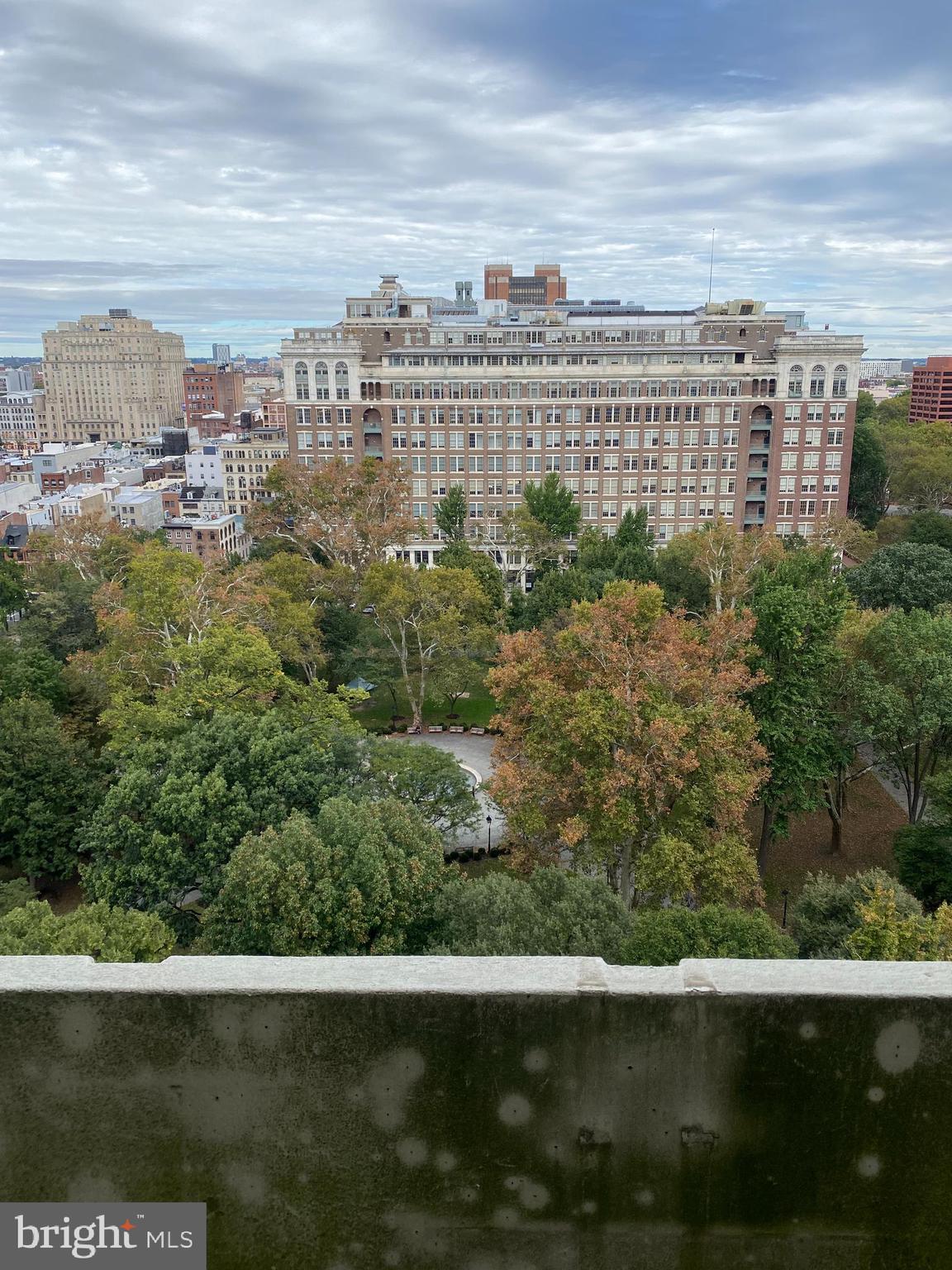 WASHINGTON SQ - Residential