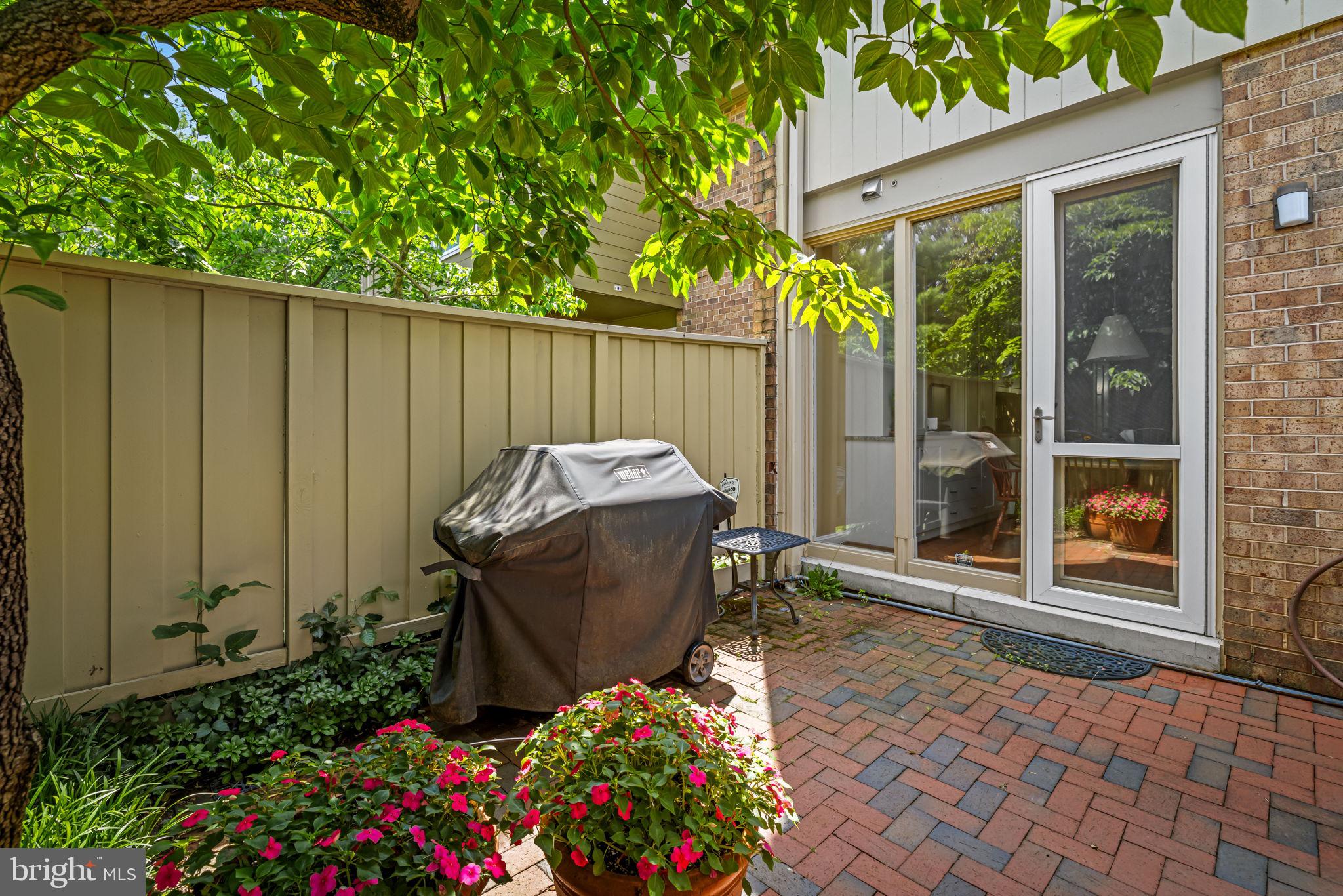 CROSS KEYS - Residential