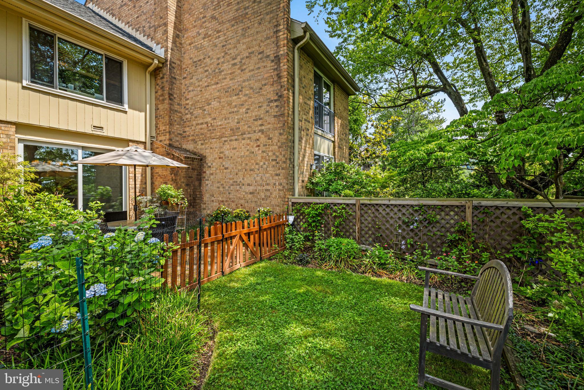 CROSS KEYS - Residential