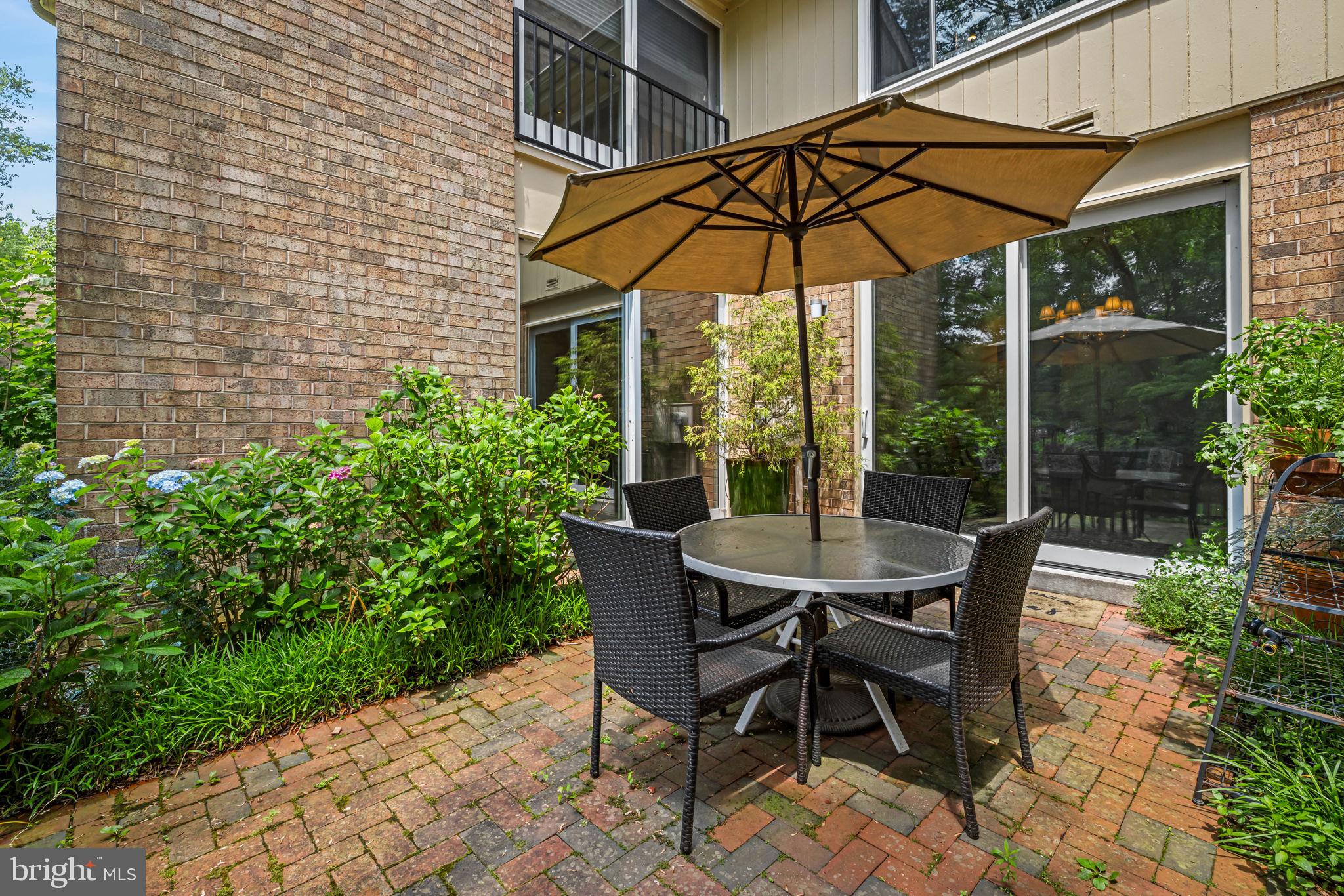 CROSS KEYS - Residential