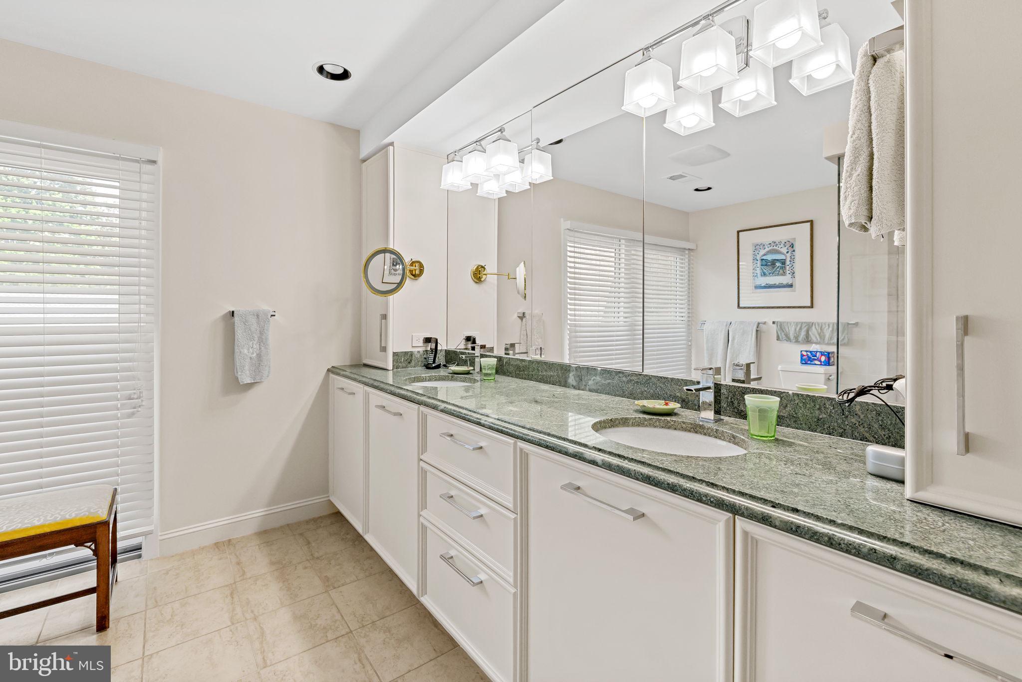 CROSS KEYS - Residential