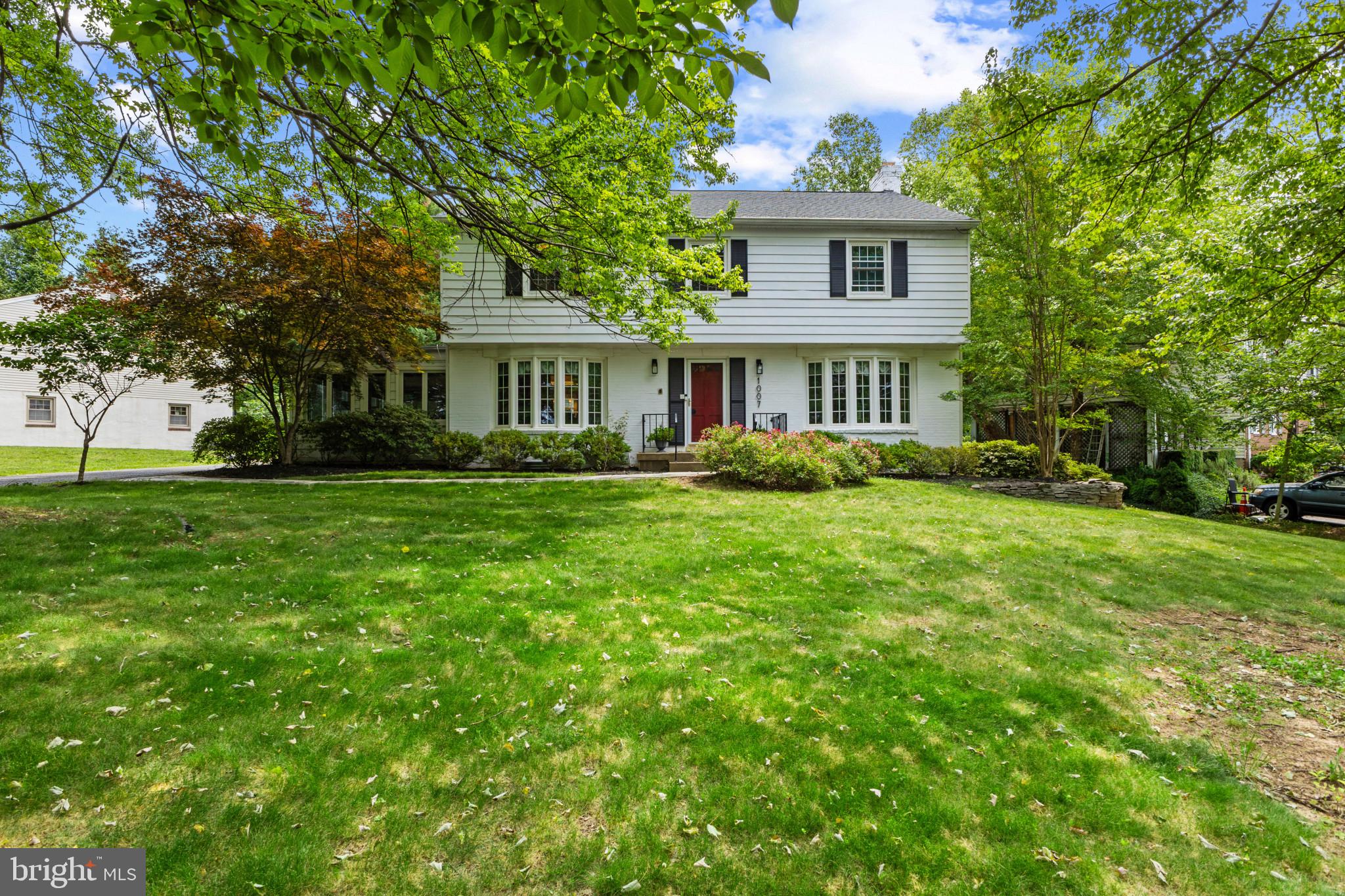 WESTBRIAR COUNTRY CLUB ESTATES - Residential