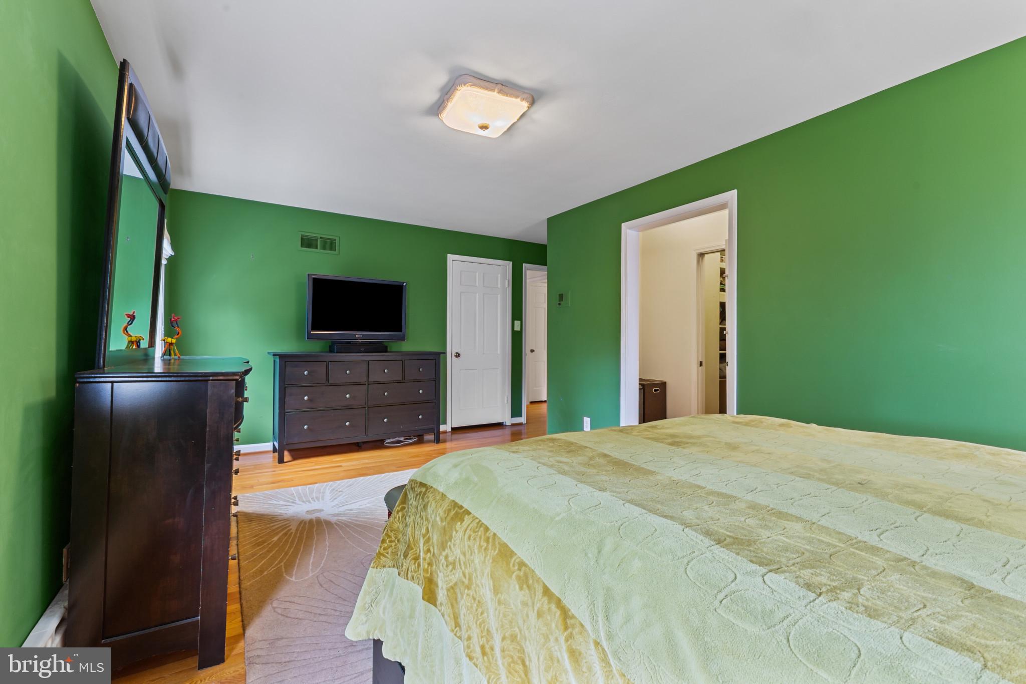 WESTBRIAR COUNTRY CLUB ESTATES - Residential