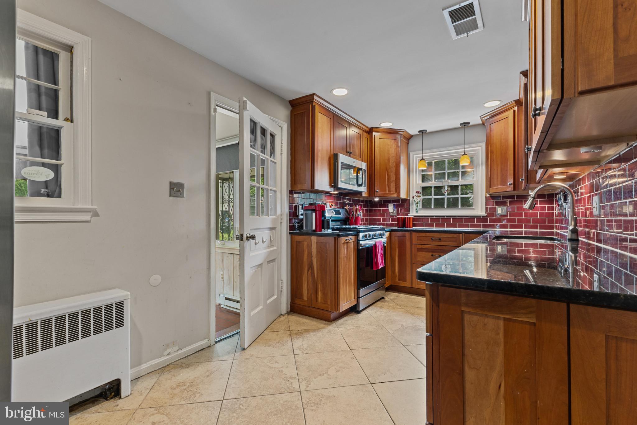 WESTBRIAR COUNTRY CLUB ESTATES - Residential