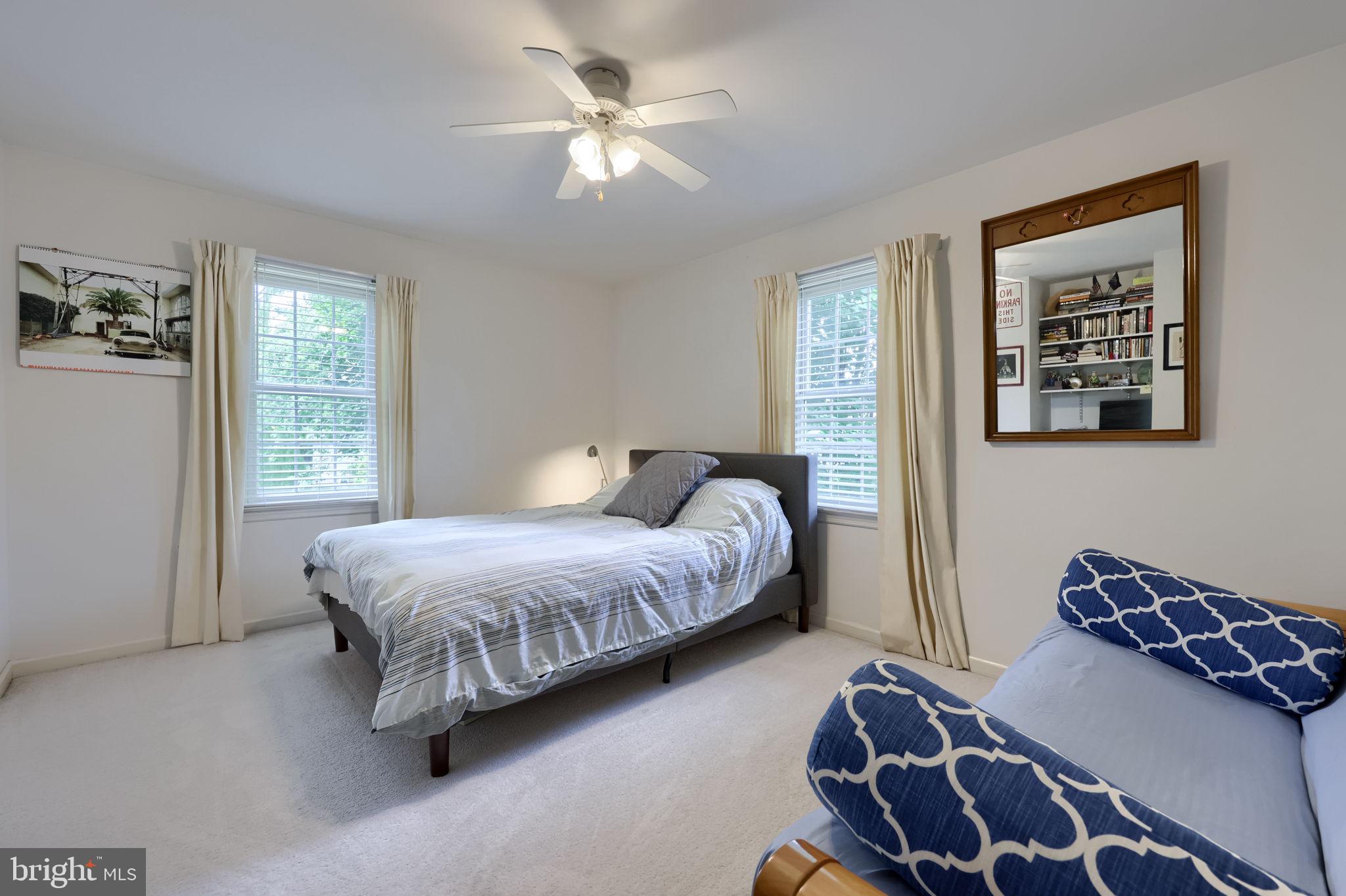SOUTHPOINT COMMONS - Residential