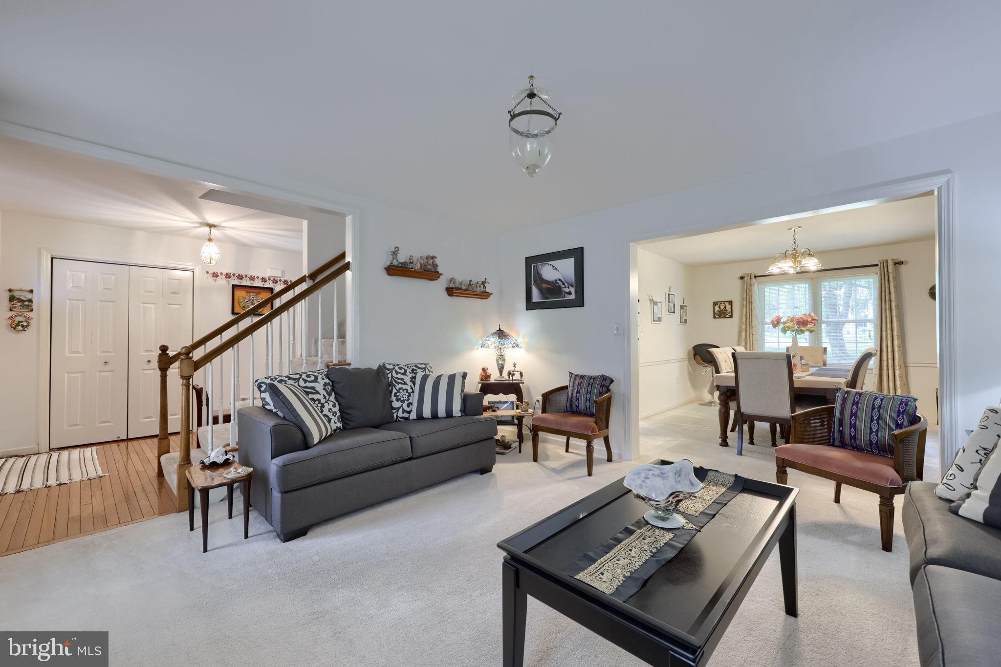 SOUTHPOINT COMMONS - Residential