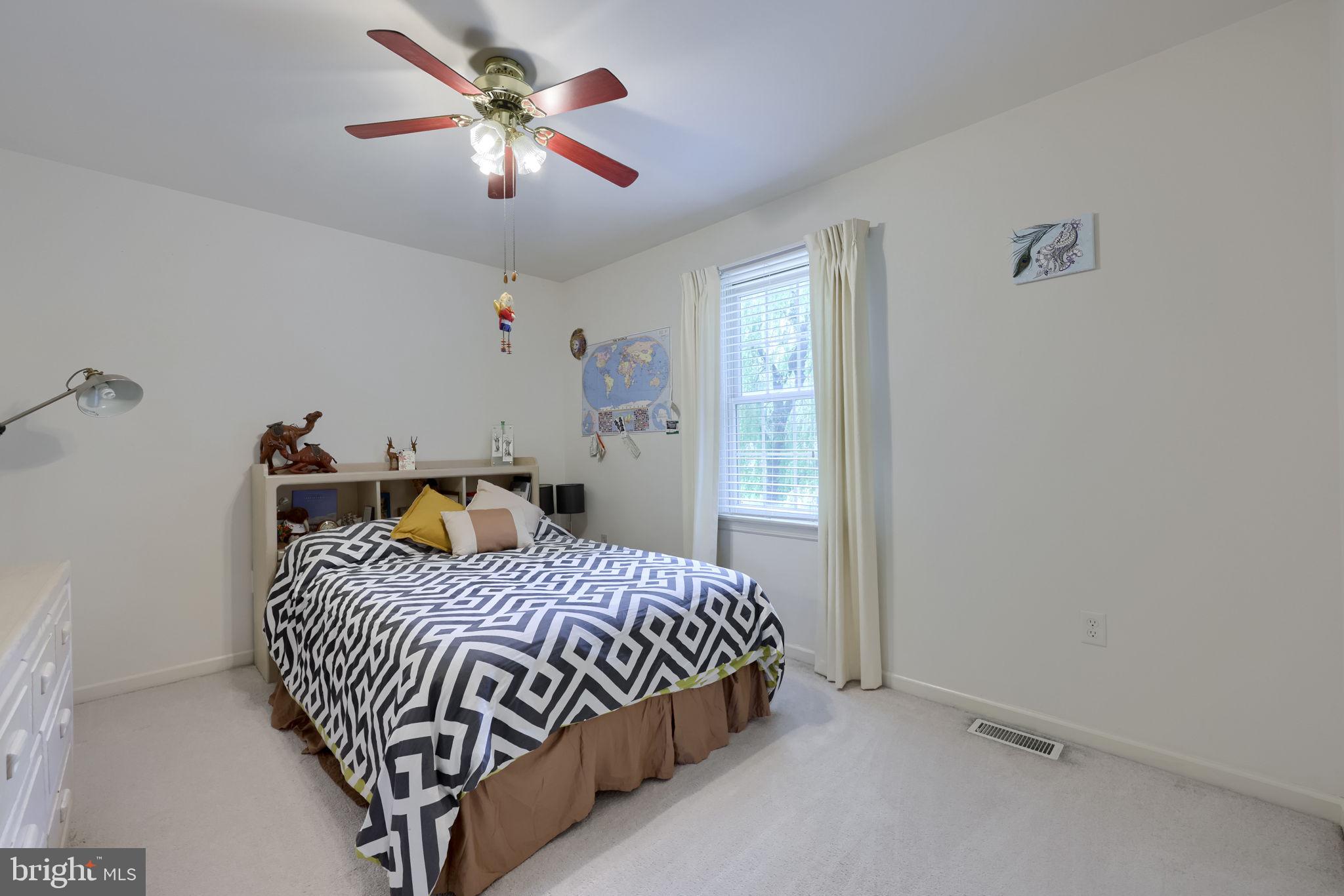 SOUTHPOINT COMMONS - Residential